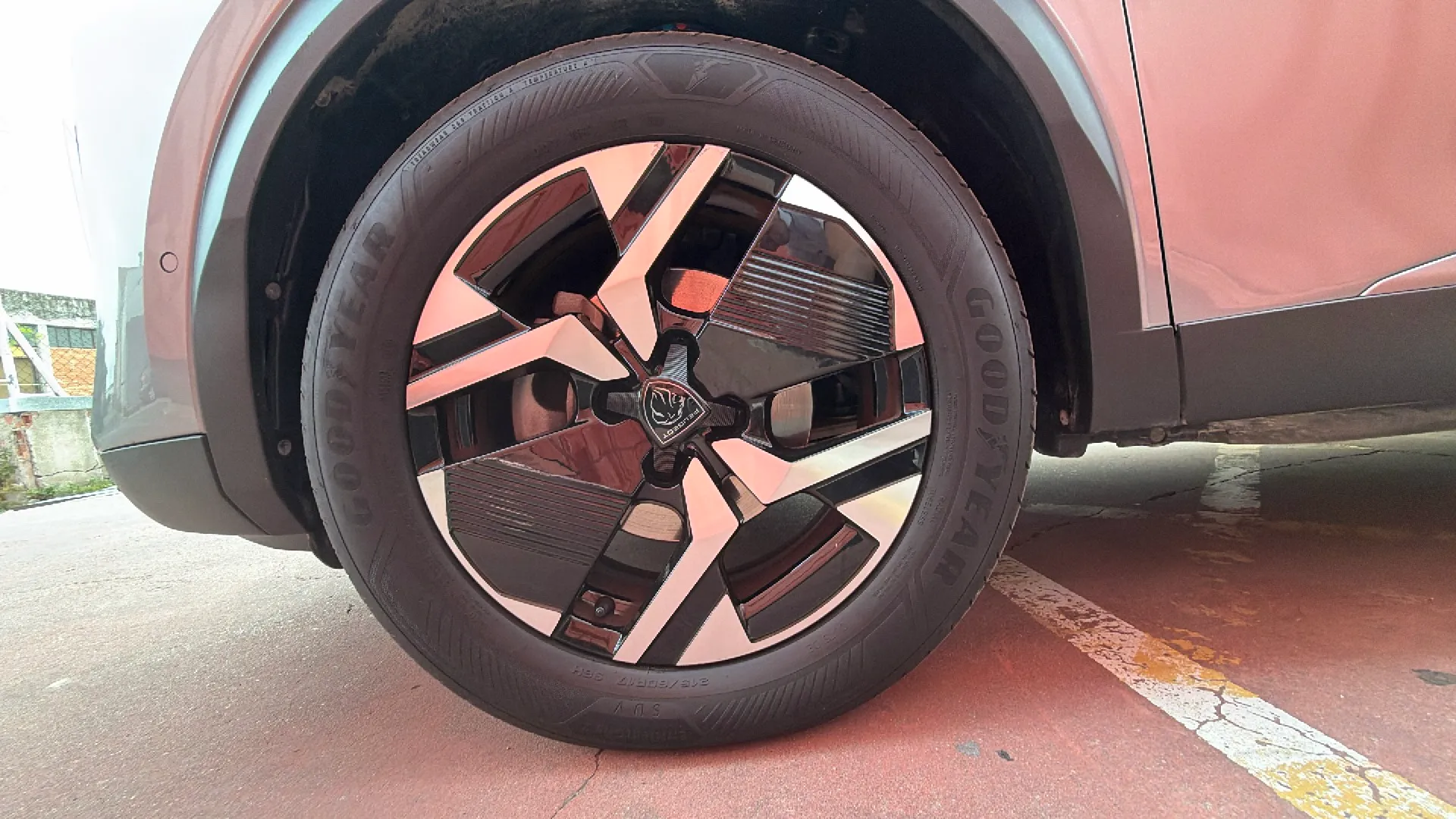 Peugeot 2008 Allure PureTech 130 EAT8 - foto 19