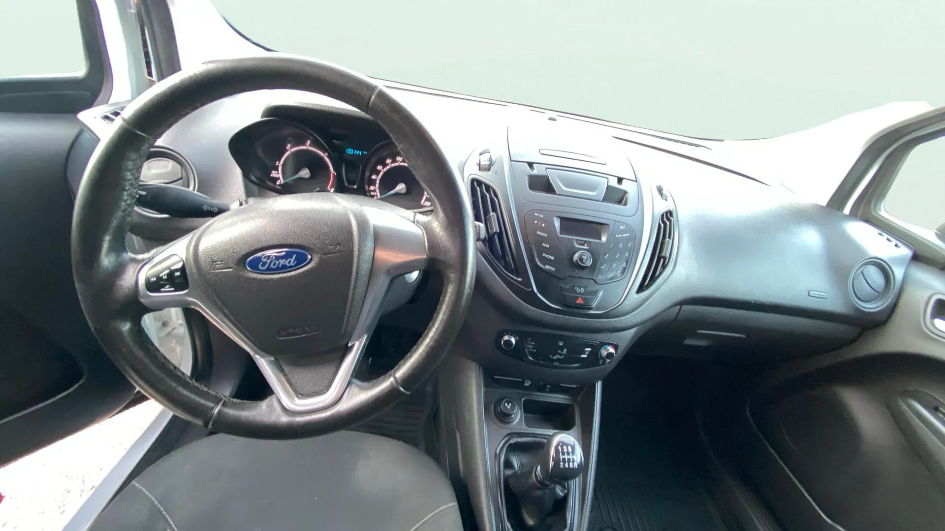 Ford Transit 1.5 - foto 11