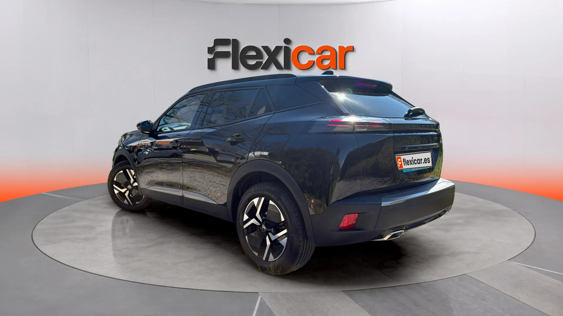 Peugeot 2008 Allure PureTech 130 EAT8 - foto 5
