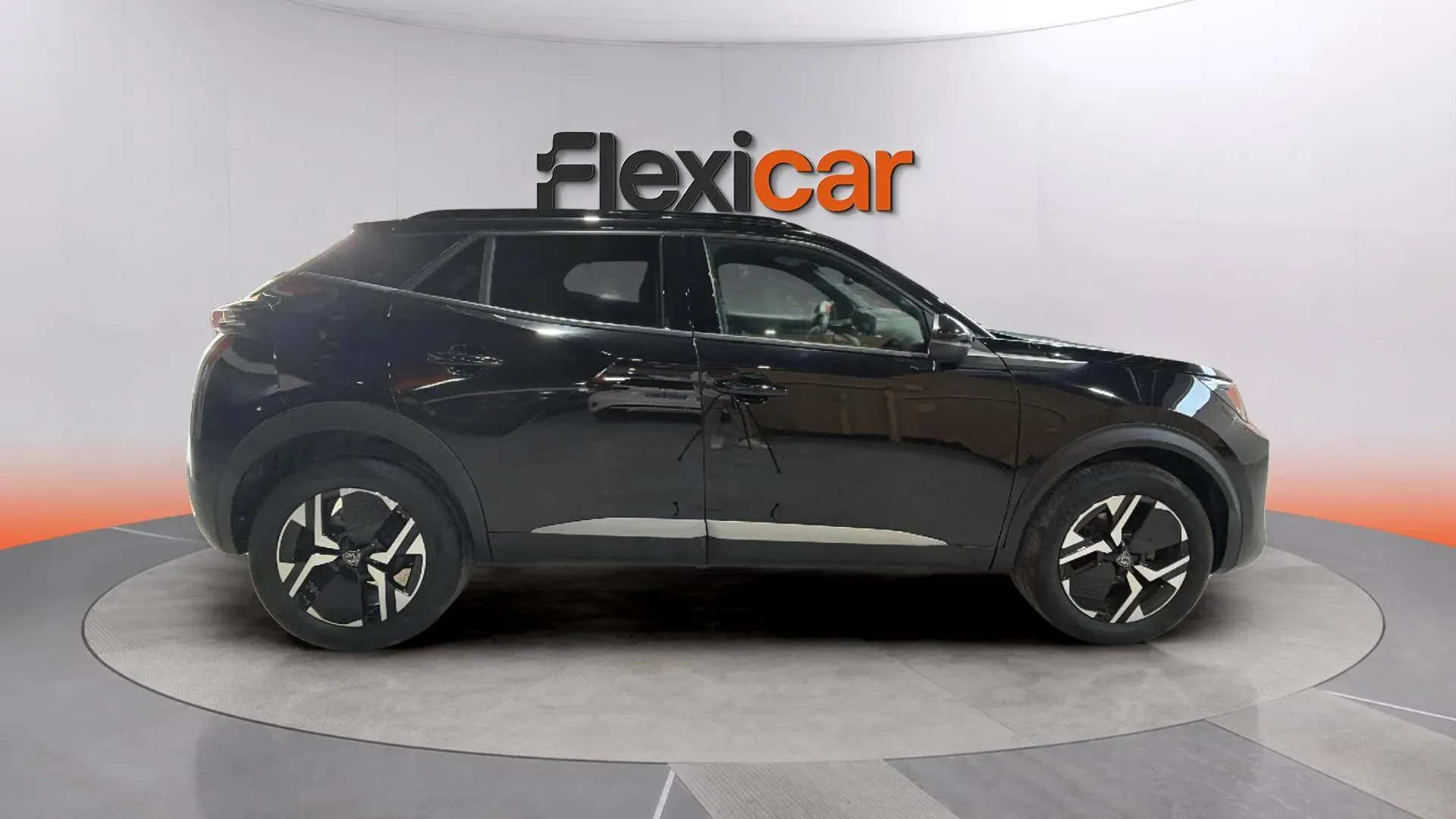 Peugeot 2008 Allure PureTech 130 EAT8 - foto 8
