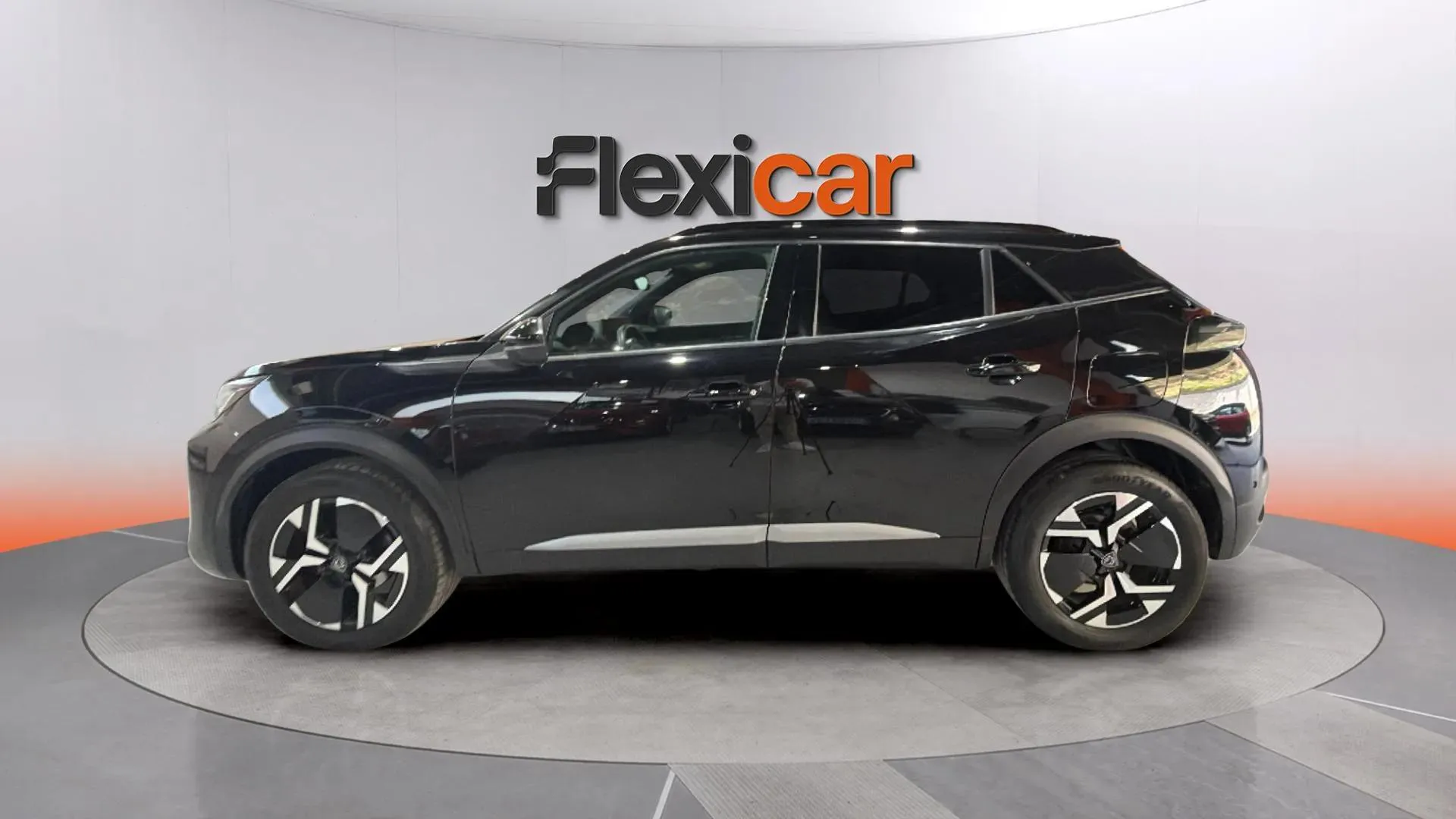 Peugeot 2008 Allure PureTech 130 EAT8 - foto 4