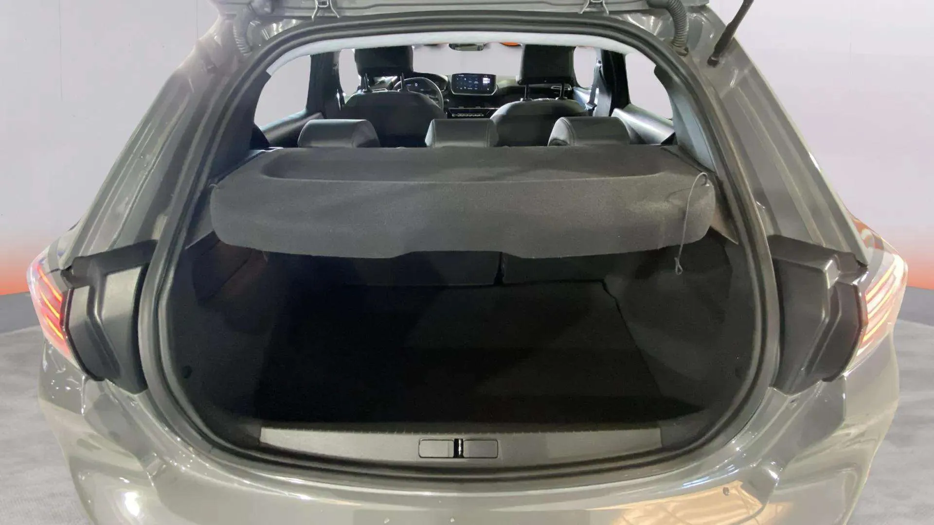 Peugeot 208 Allure Gasolina 100 - foto 18