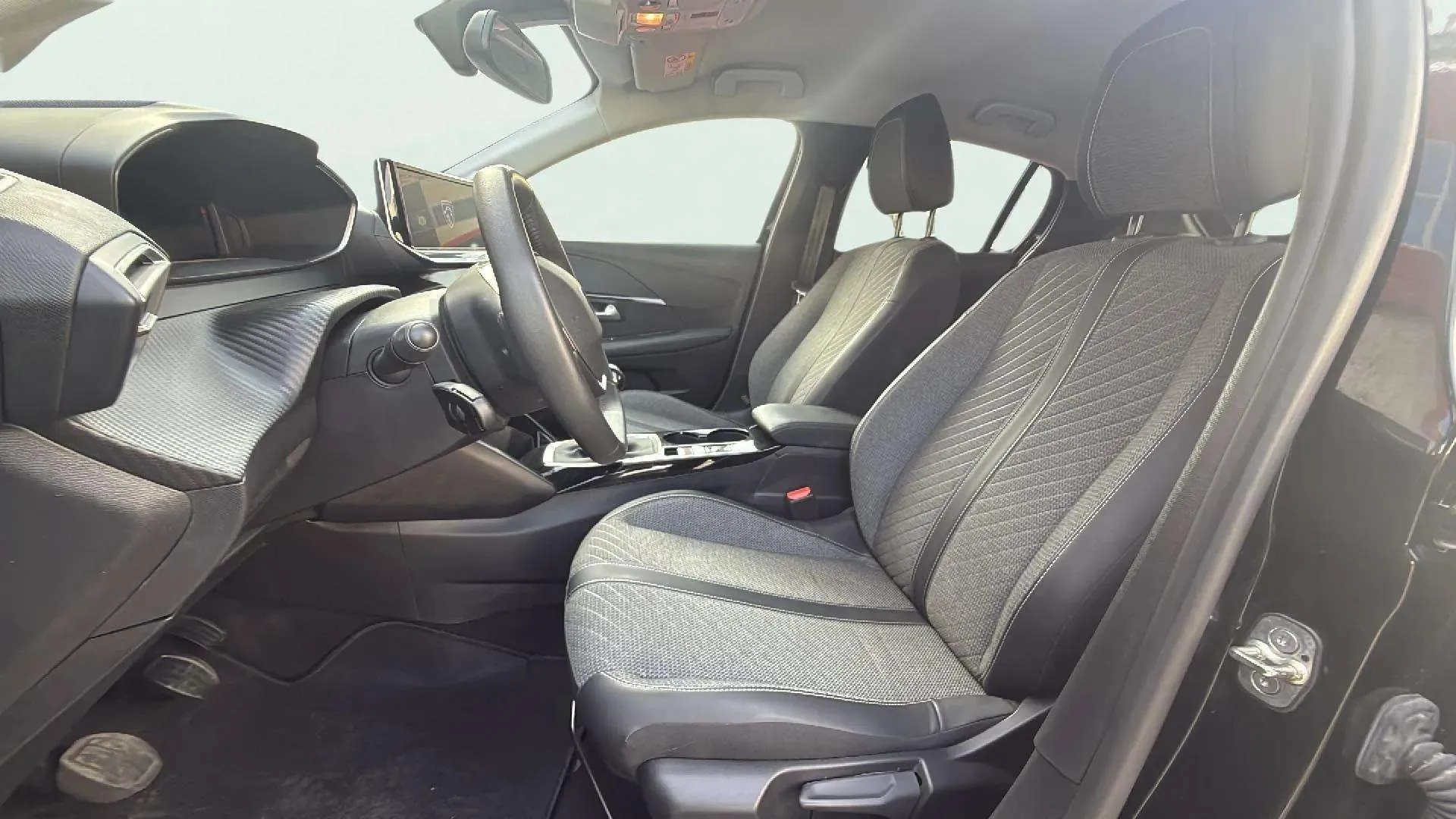 Peugeot 208 Allure Gasolina 100 - foto 16