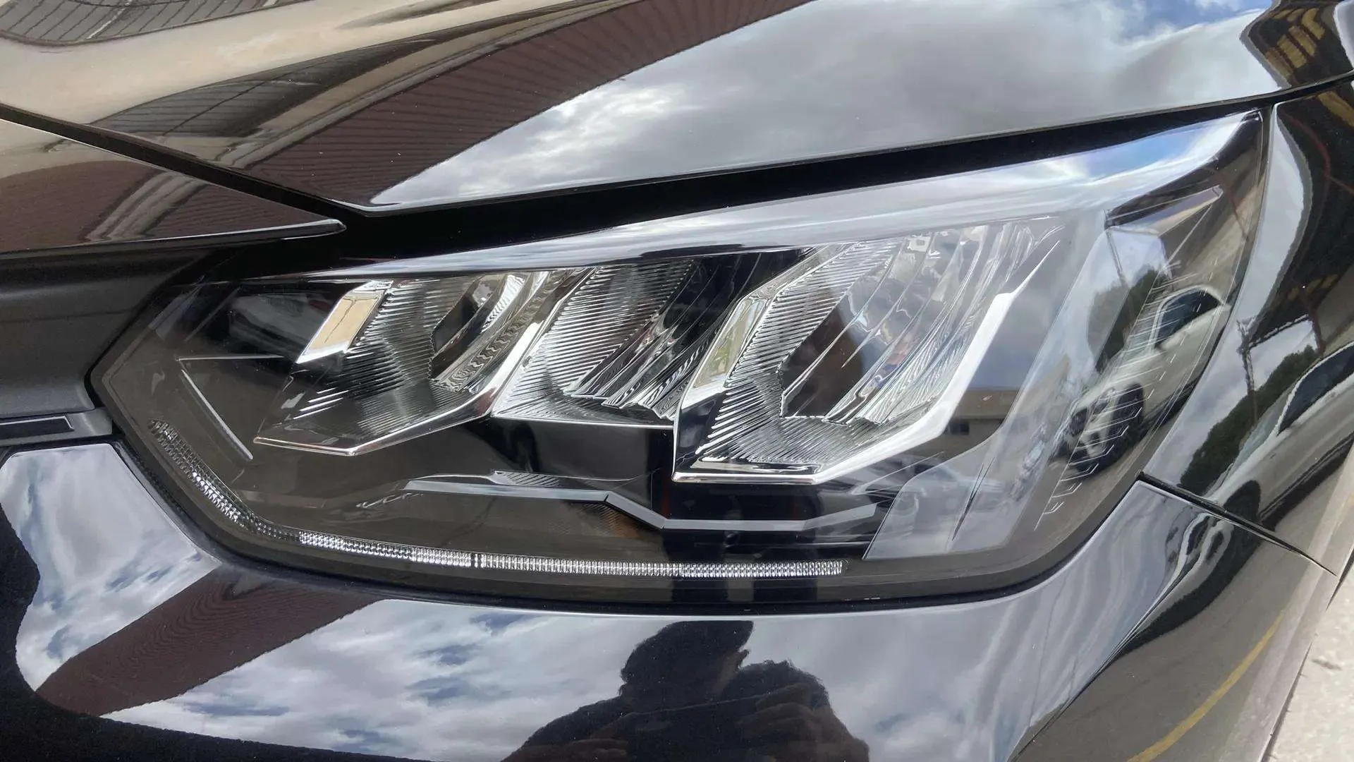 Peugeot 208 Allure Gasolina 100 - foto 10