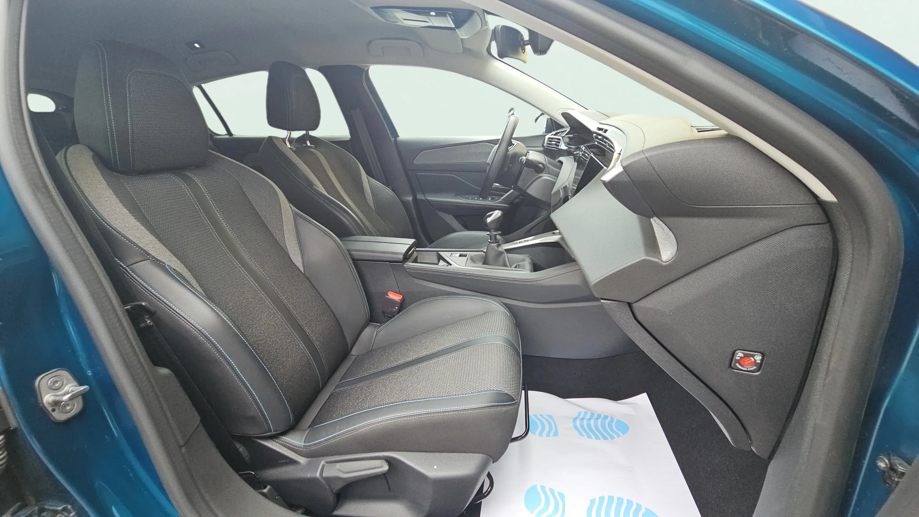 Peugeot 308 Allure PureTech 130 - foto 17