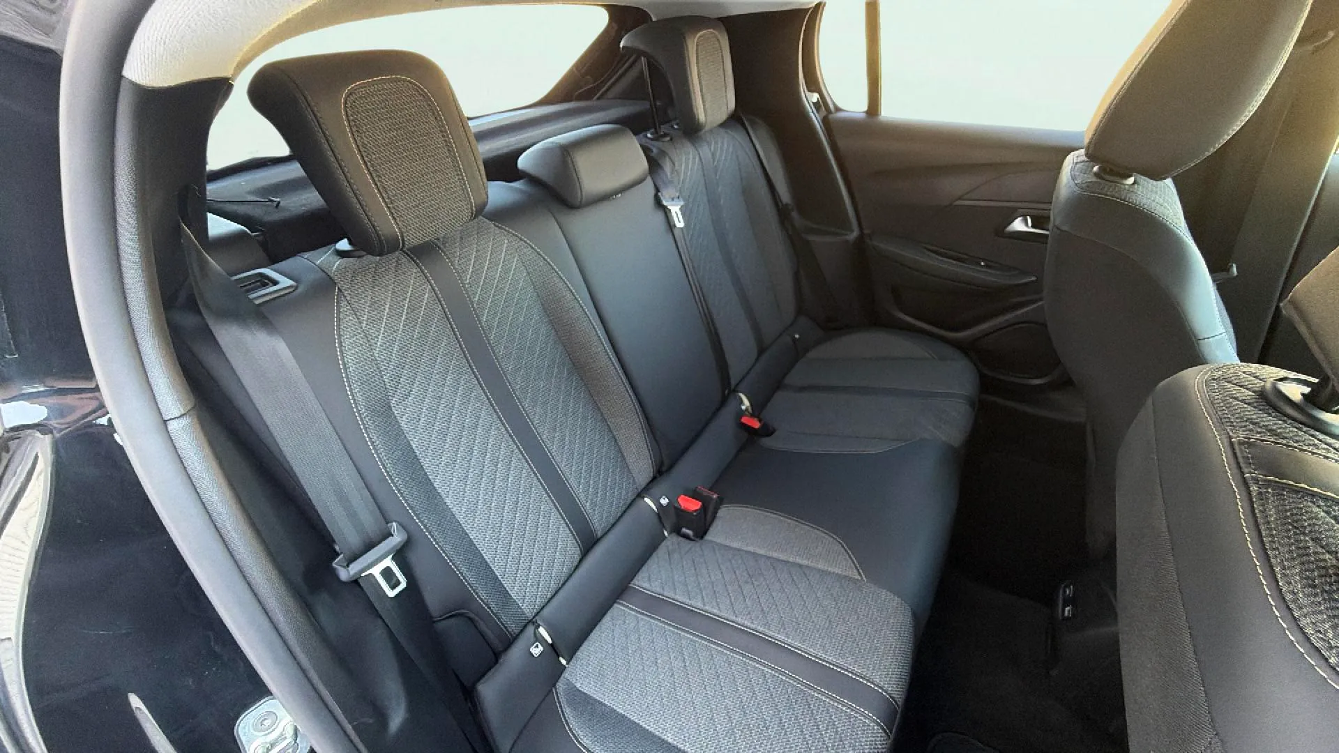 Peugeot 208 Allure Gasolina 100 - foto 10
