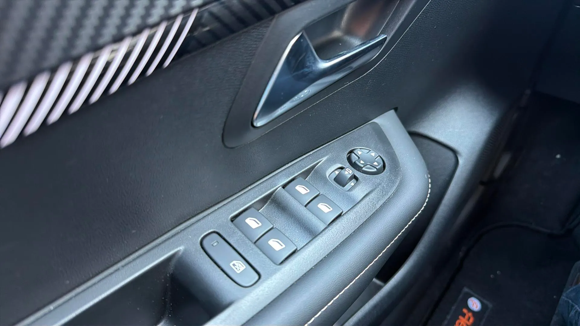 Peugeot 208 Allure Gasolina 100 - foto 19