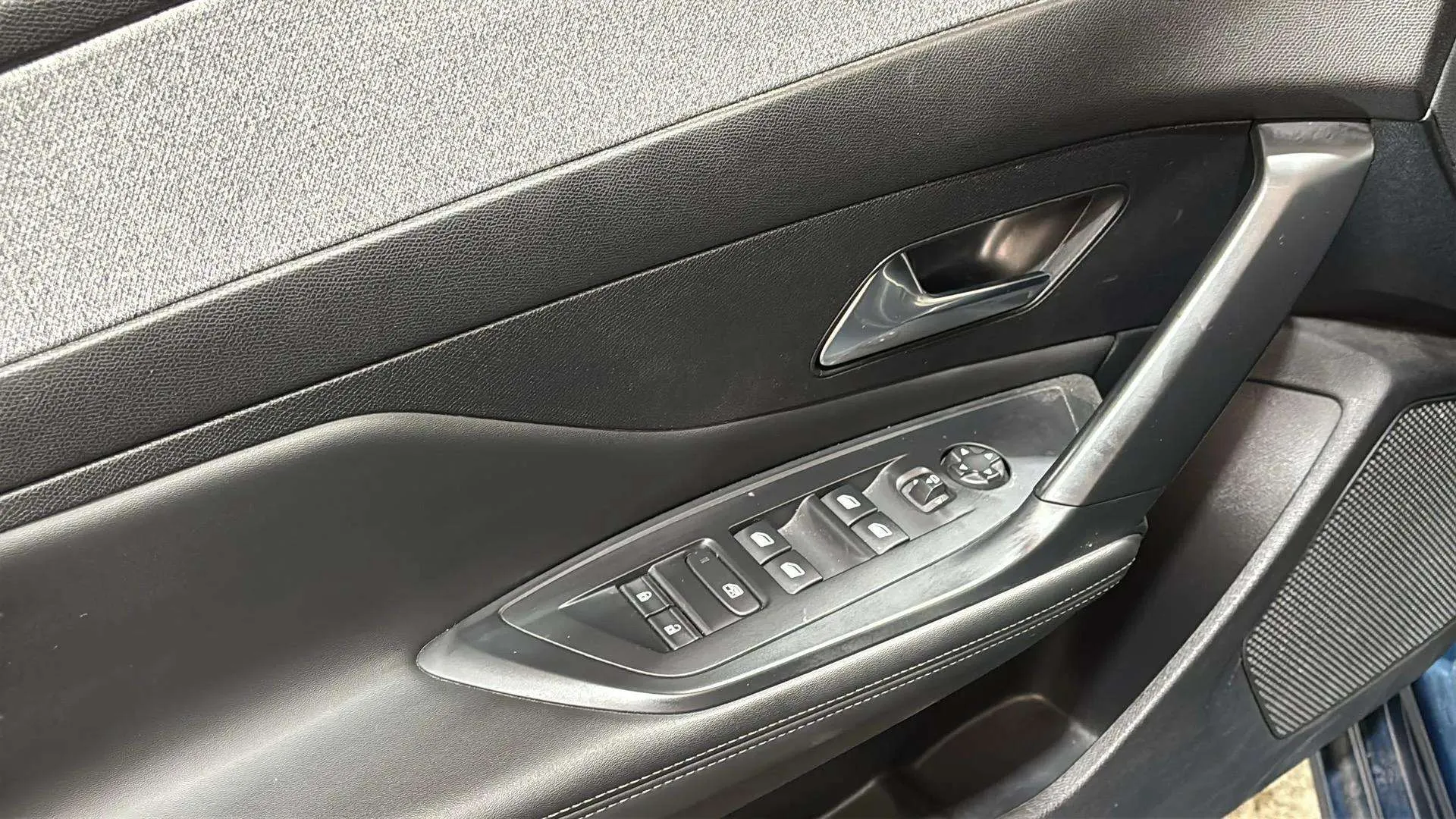 Peugeot 308 Allure PureTech 130 - foto 24