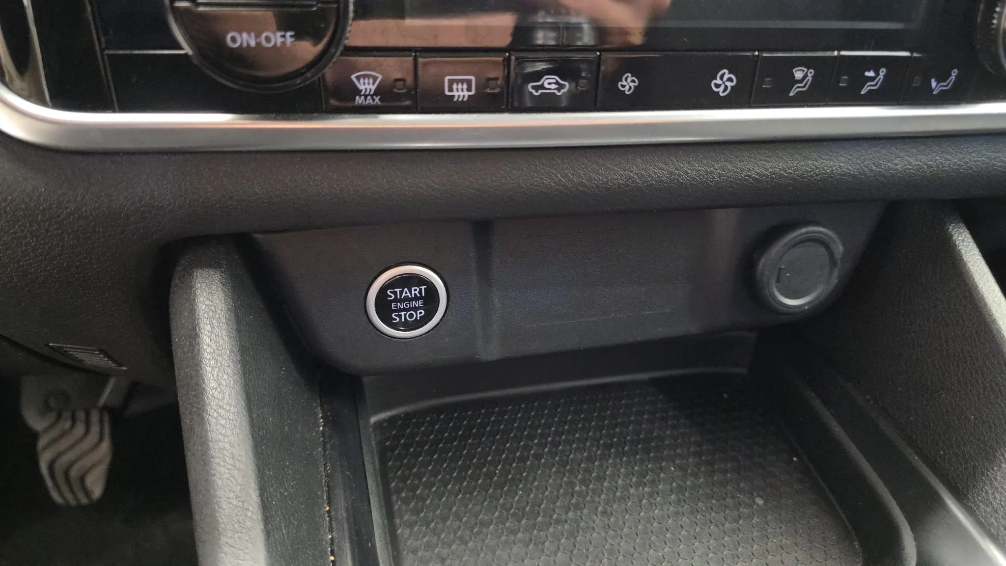 Nissan Qashqai DIG-T mHEV 4x2 Acenta - foto 16