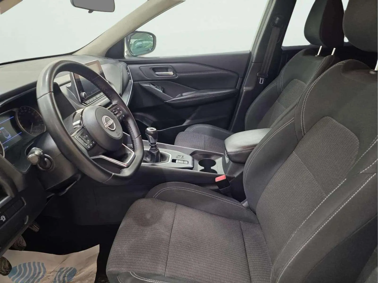 Nissan Qashqai DIG-T mHEV 4x2 Acenta - foto 18