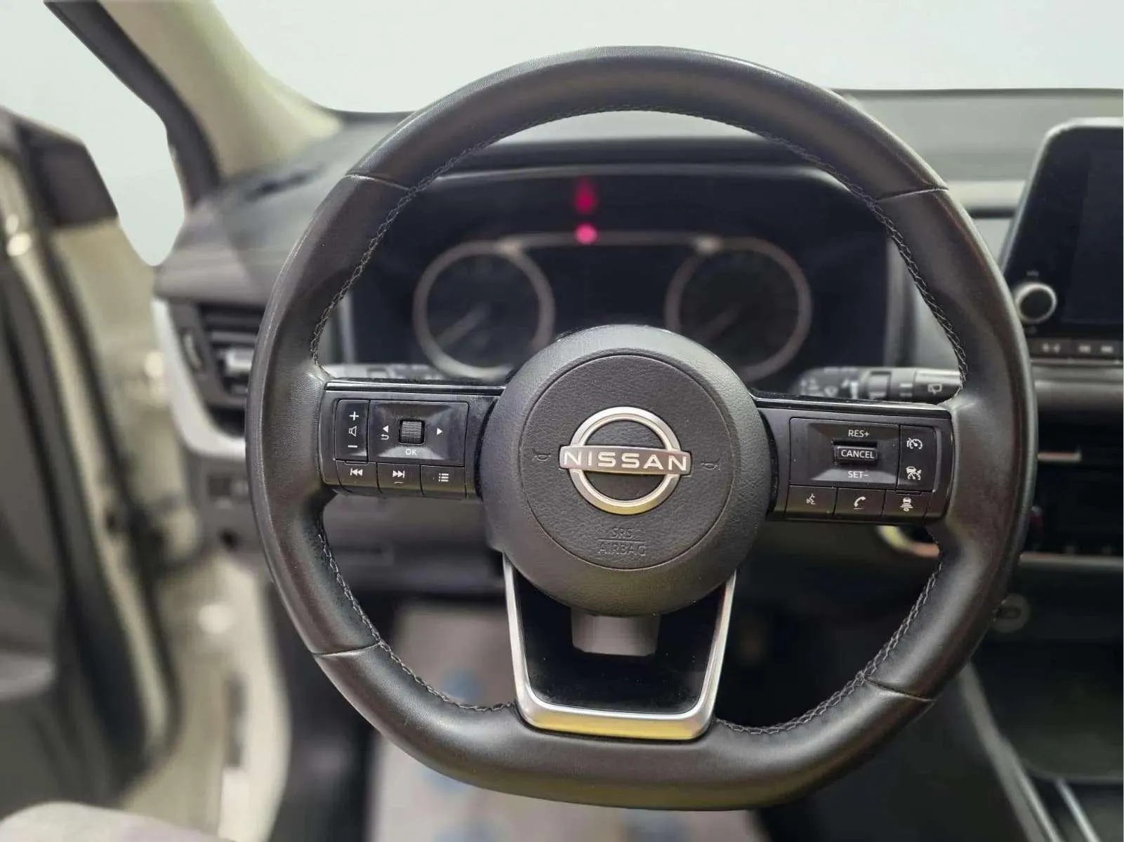 Nissan Qashqai DIG-T mHEV 4x2 Acenta - foto 8