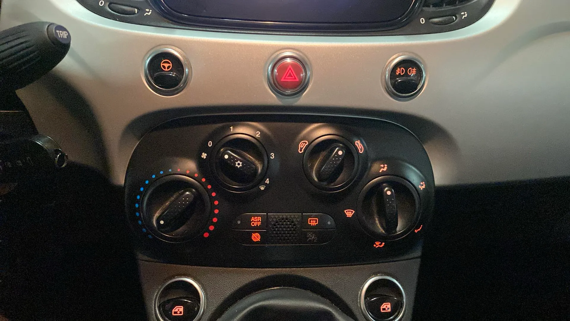 Fiat 500 Connect 1.0 Hybrid - foto 22
