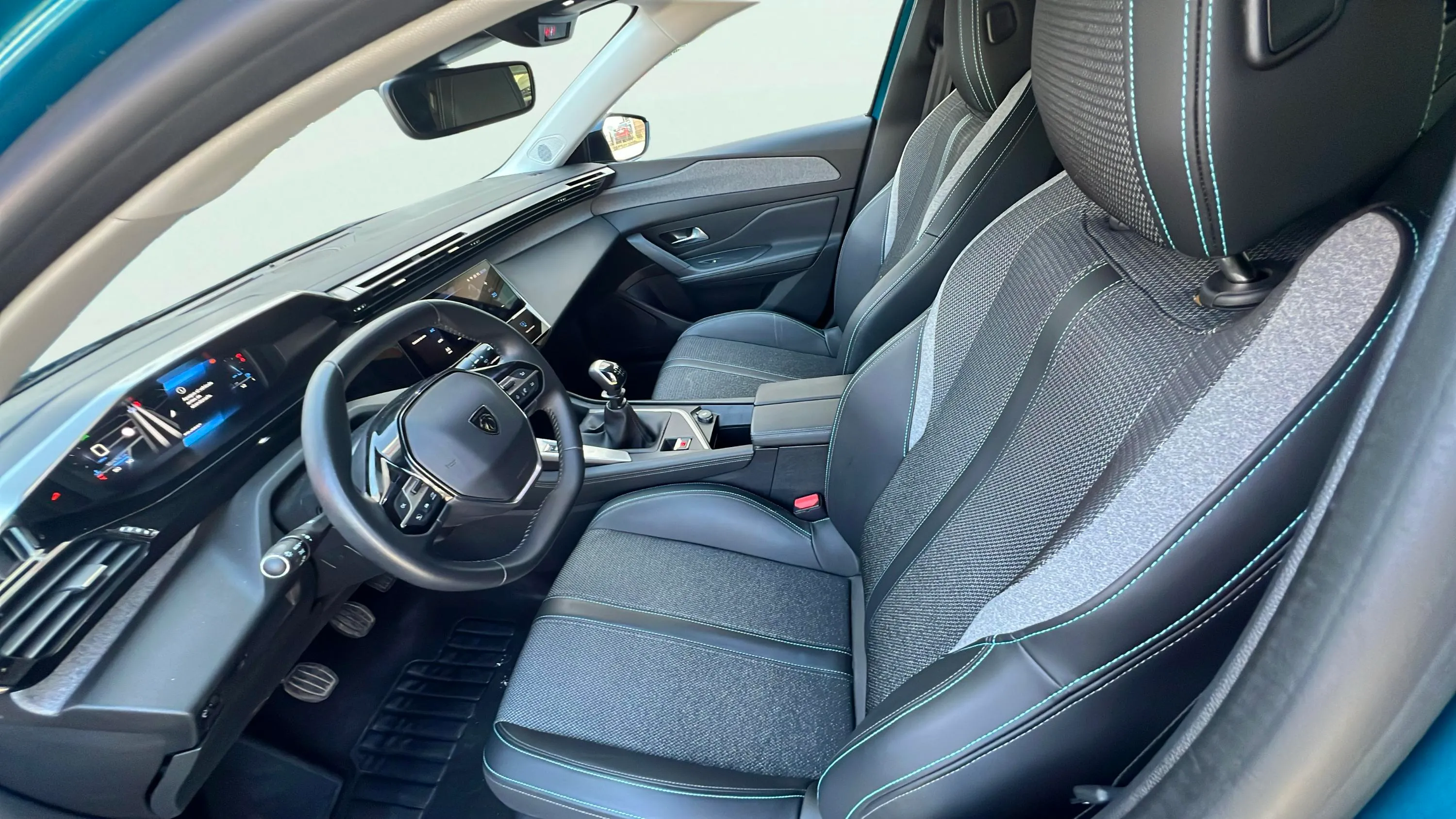 Peugeot 308 Allure PureTech 130 - foto 9