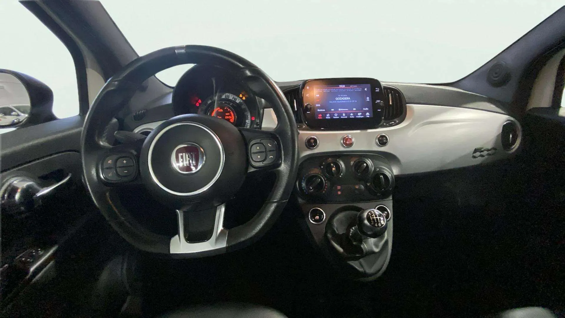 Fiat 500 Connect 1.0 Hybrid - foto 9