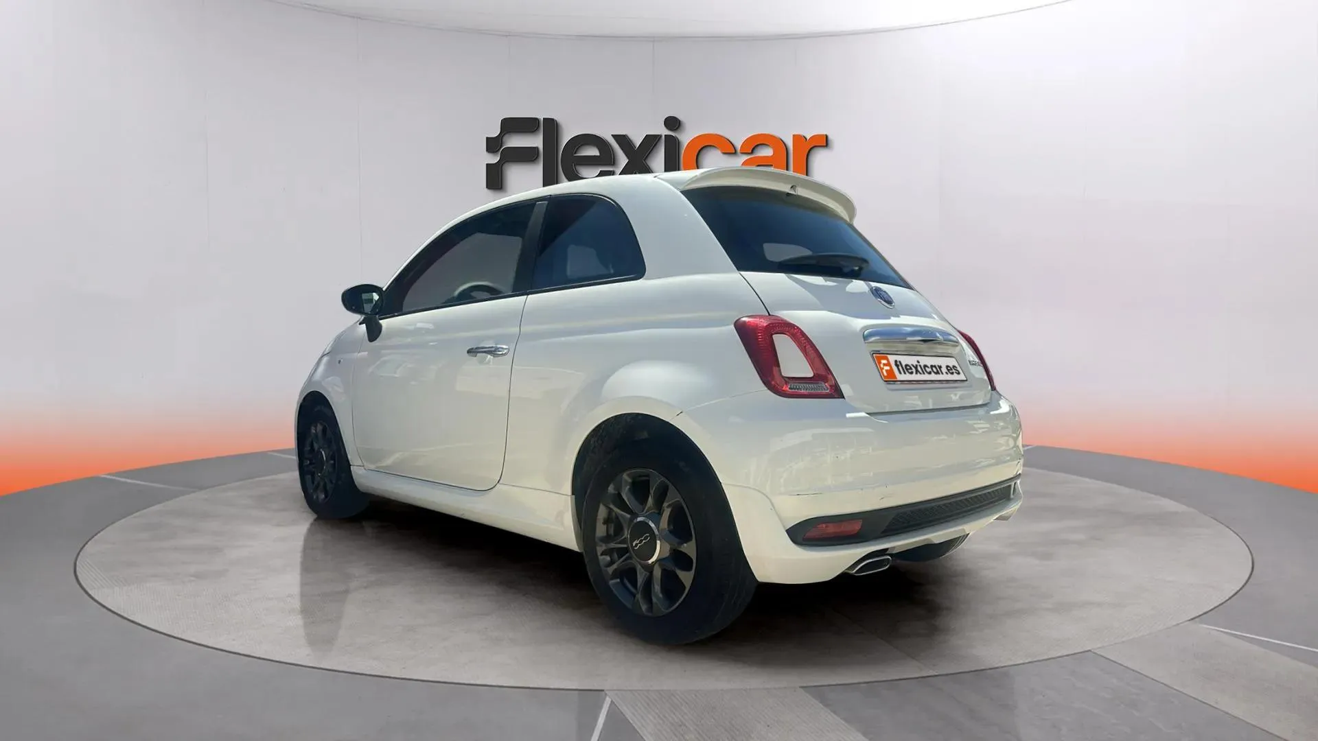 Fiat 500 Club 1.0 Hybrid - foto 23