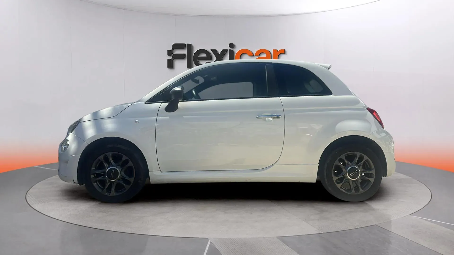 Fiat 500 Club 1.0 Hybrid - foto 4
