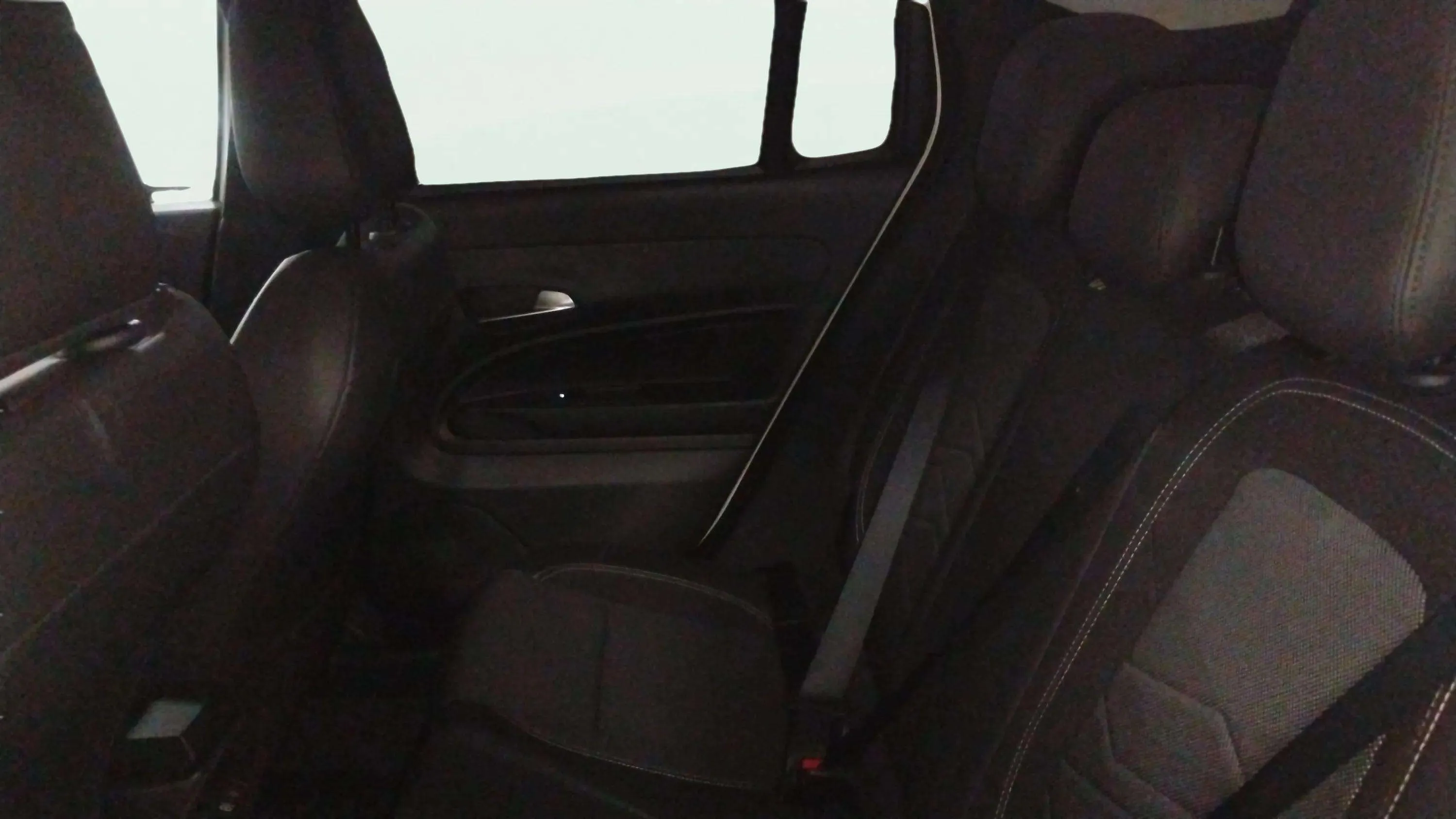 Jeep Avenger 1.2 G 1st Edition - foto 12