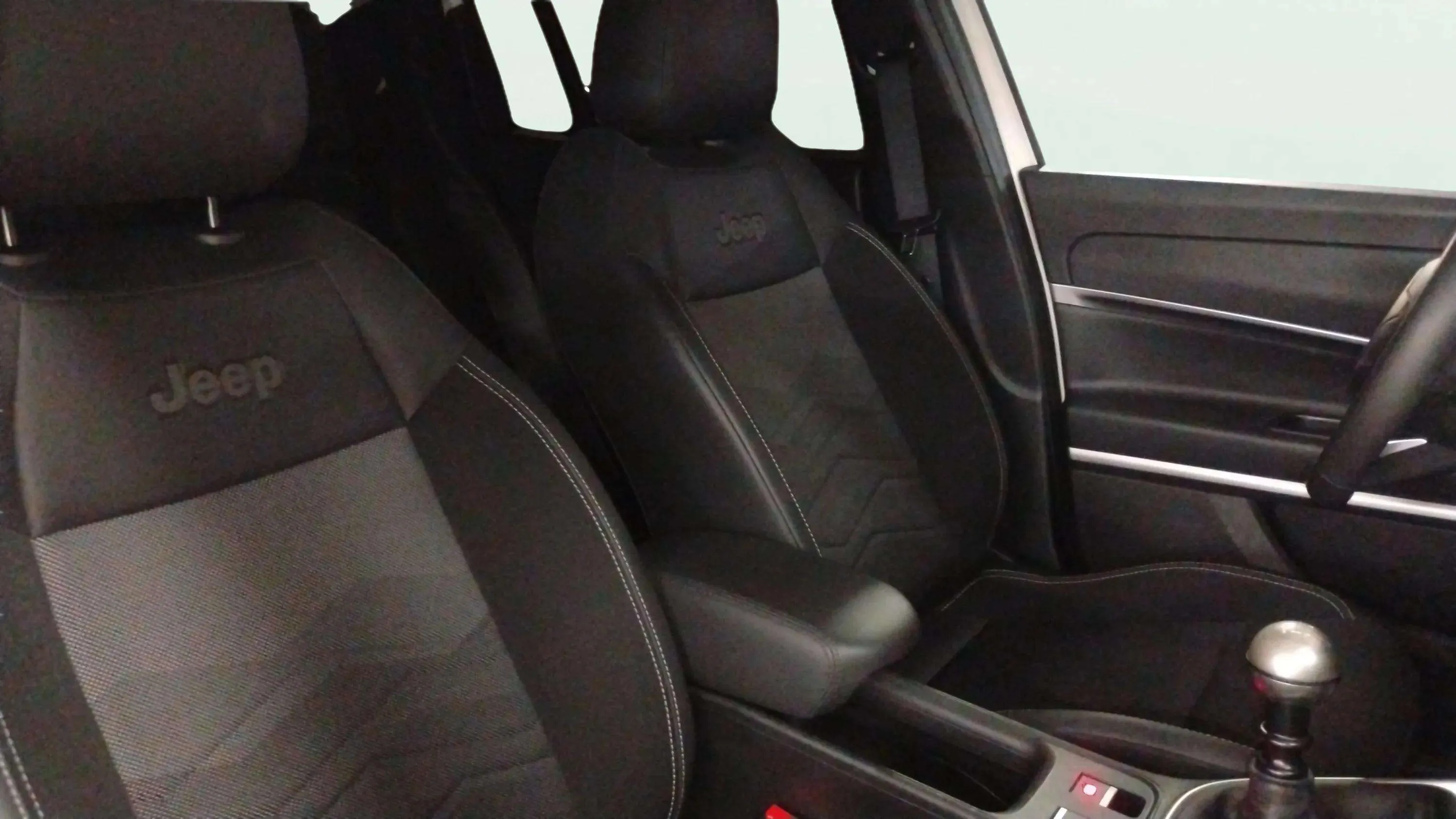Jeep Avenger 1.2 G 1st Edition - foto 10