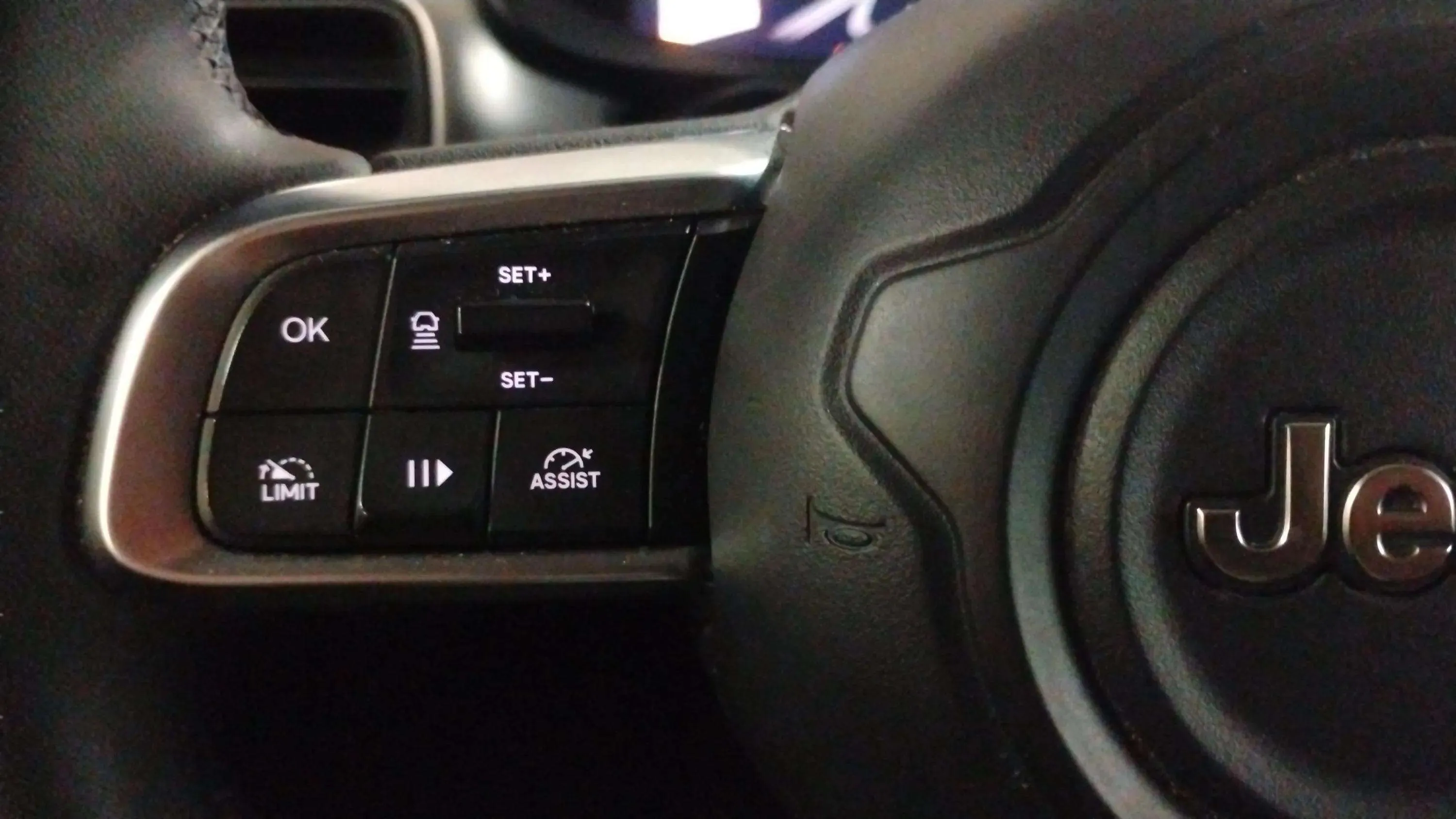 Jeep Avenger 1.2 G 1st Edition - foto 21