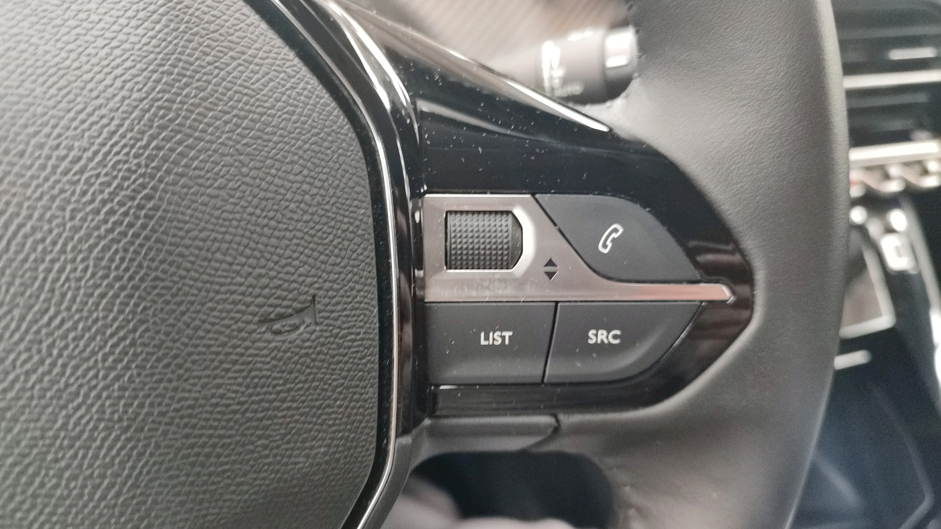 Peugeot 208 Allure Gasolina 100 - foto 13
