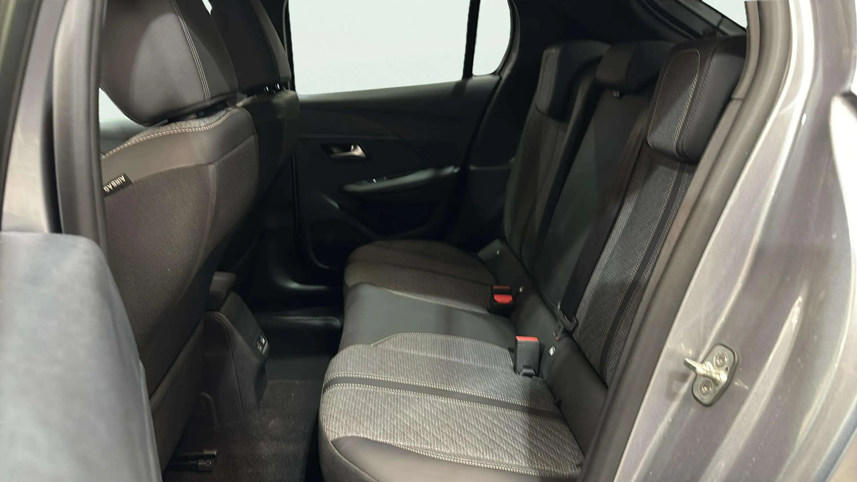 Peugeot 208 Allure Gasolina 100 - foto 15