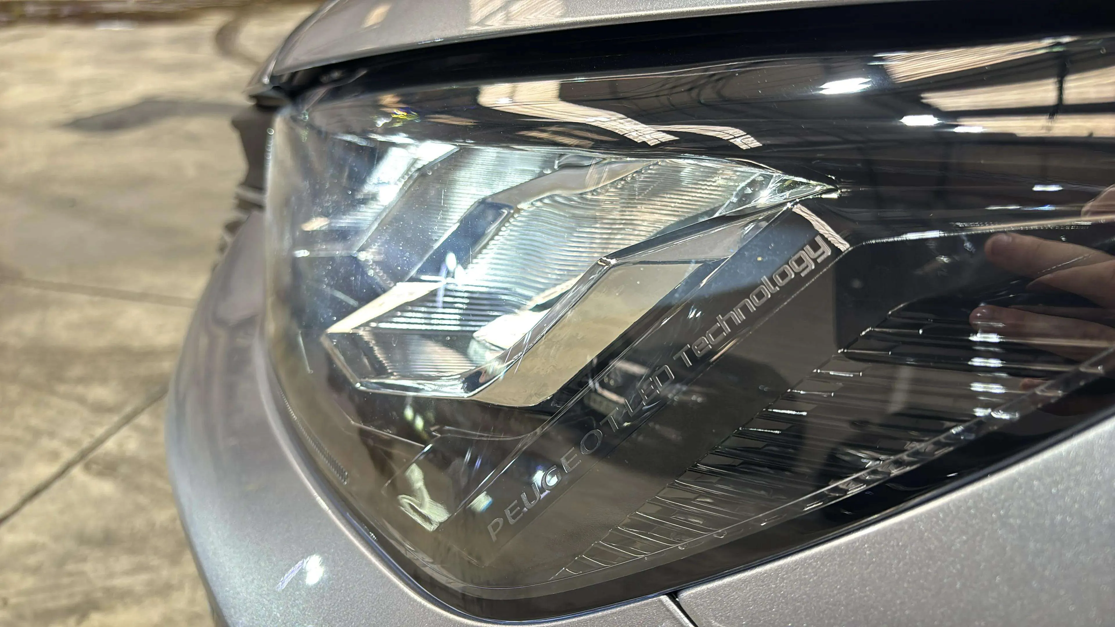 Peugeot 208 Allure Gasolina 100 - foto 19