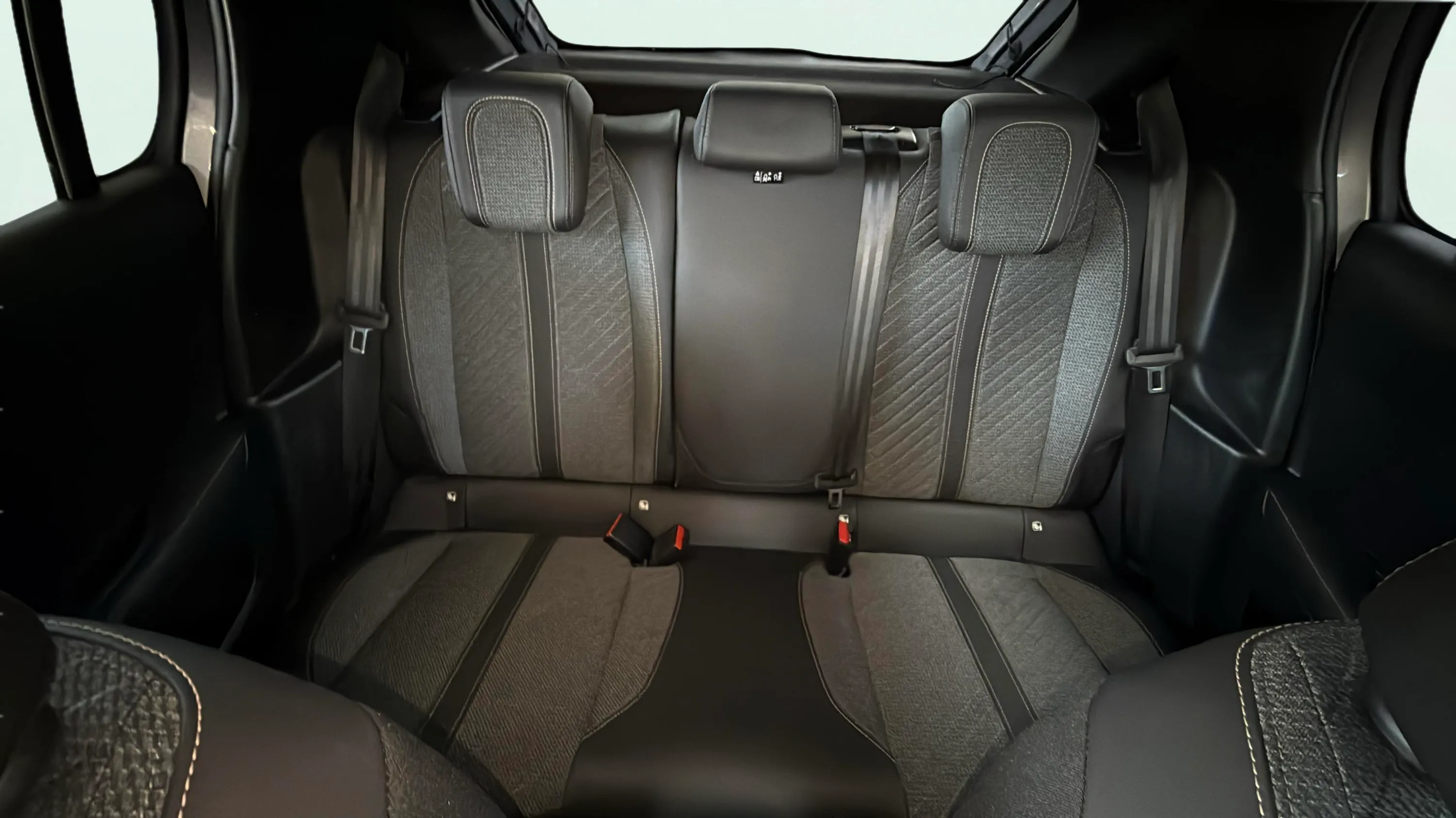 Peugeot 208 Allure Gasolina 100 - foto 17