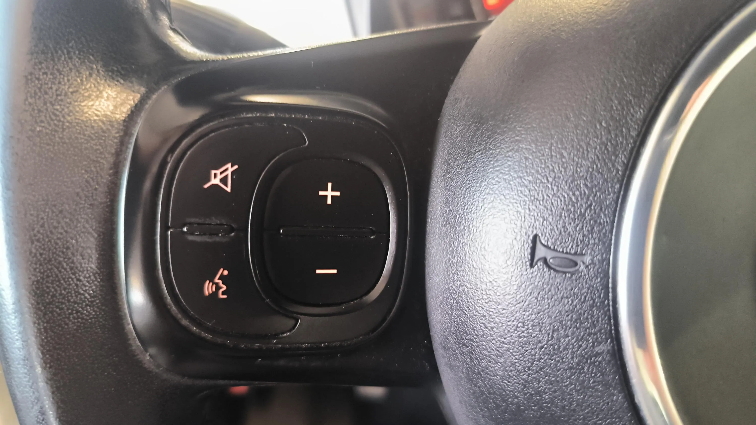 Fiat 500 Connect 1.0 Hybrid - foto 11