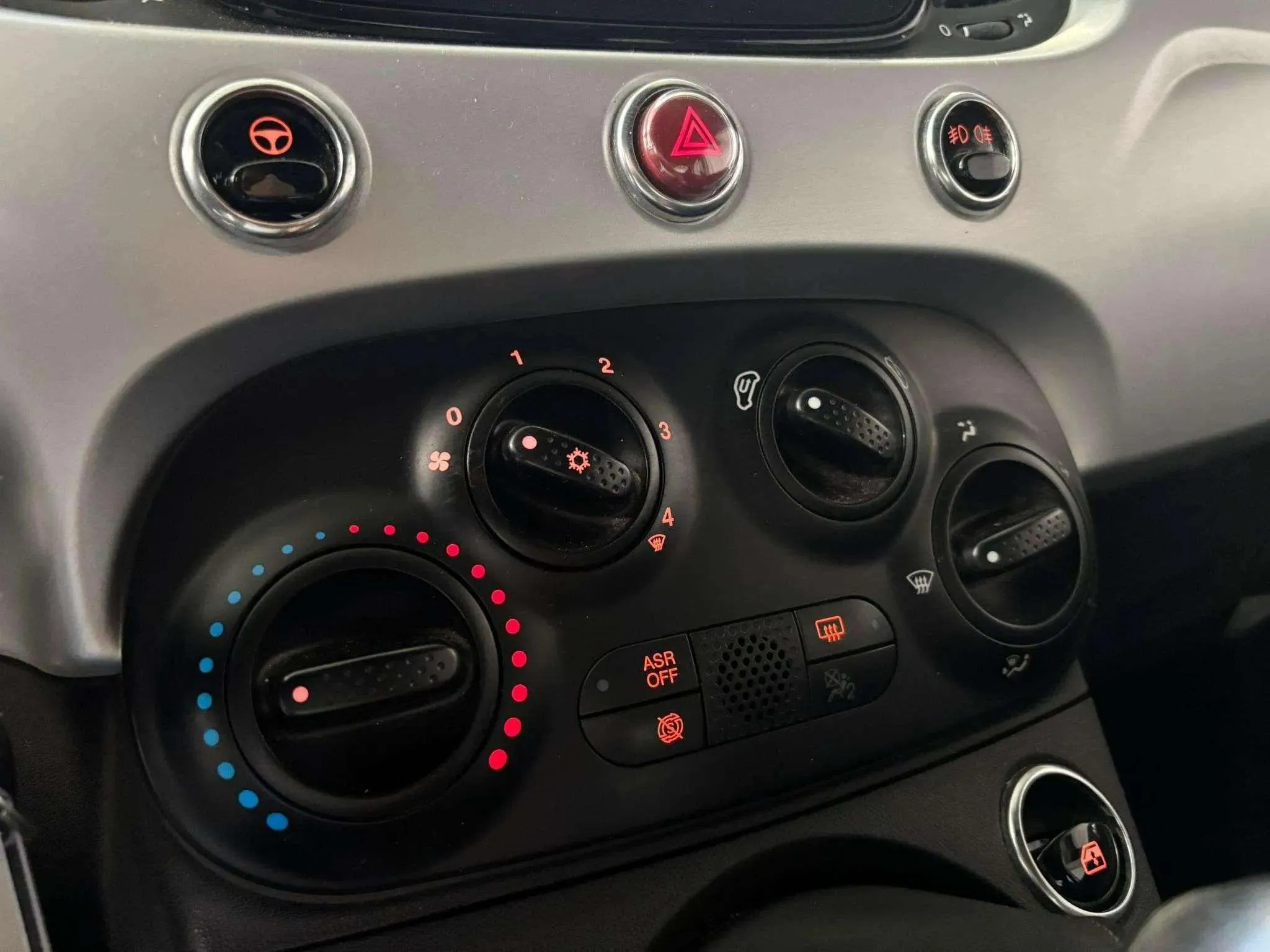 Fiat 500 Sport 1.0 Hybrid - foto 12