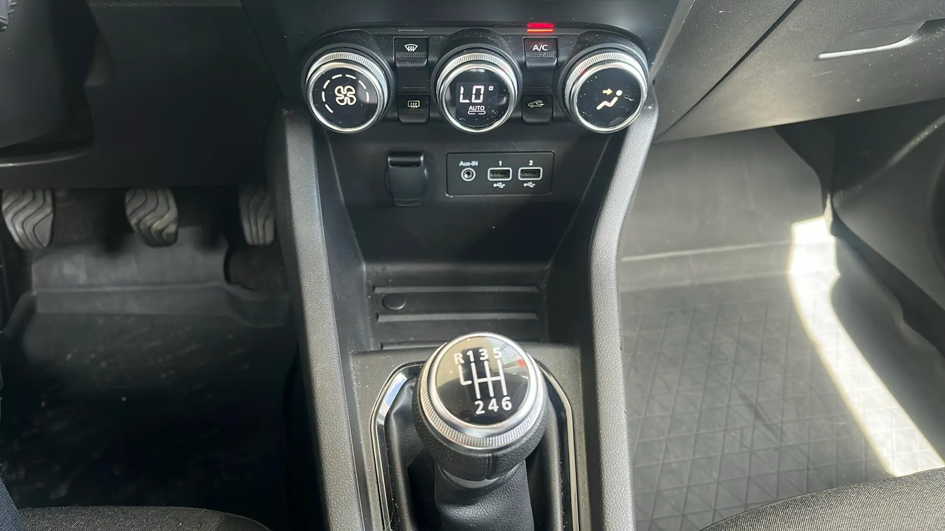 Renault Clio Business TCe - foto 21