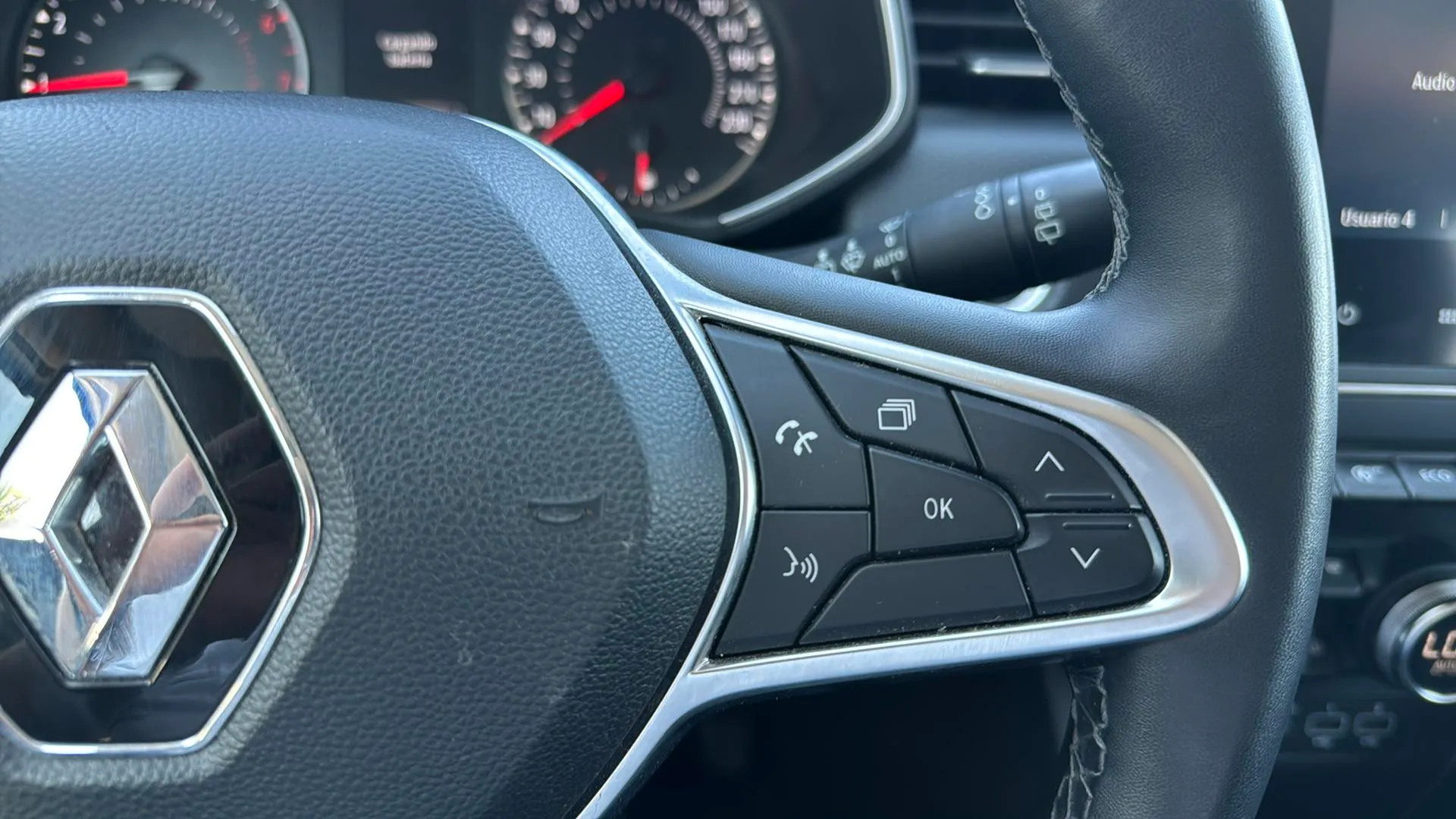 Renault Clio Business TCe - foto 17