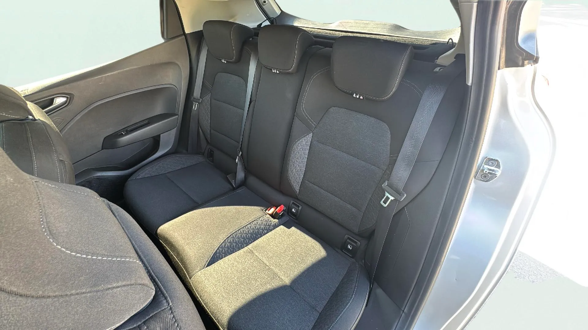 Renault Clio Business TCe - foto 18
