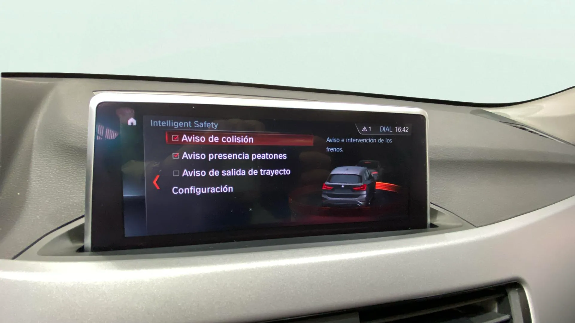 BMW X1 xDrive20dA - foto 25