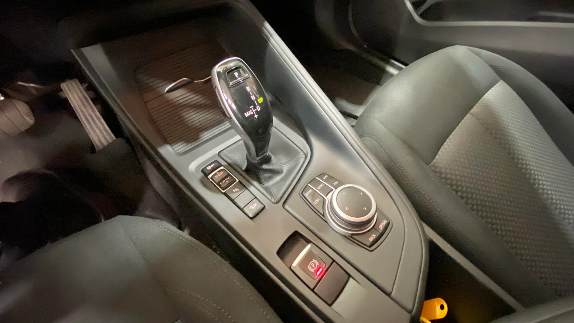 BMW X1 xDrive20dA - foto 24