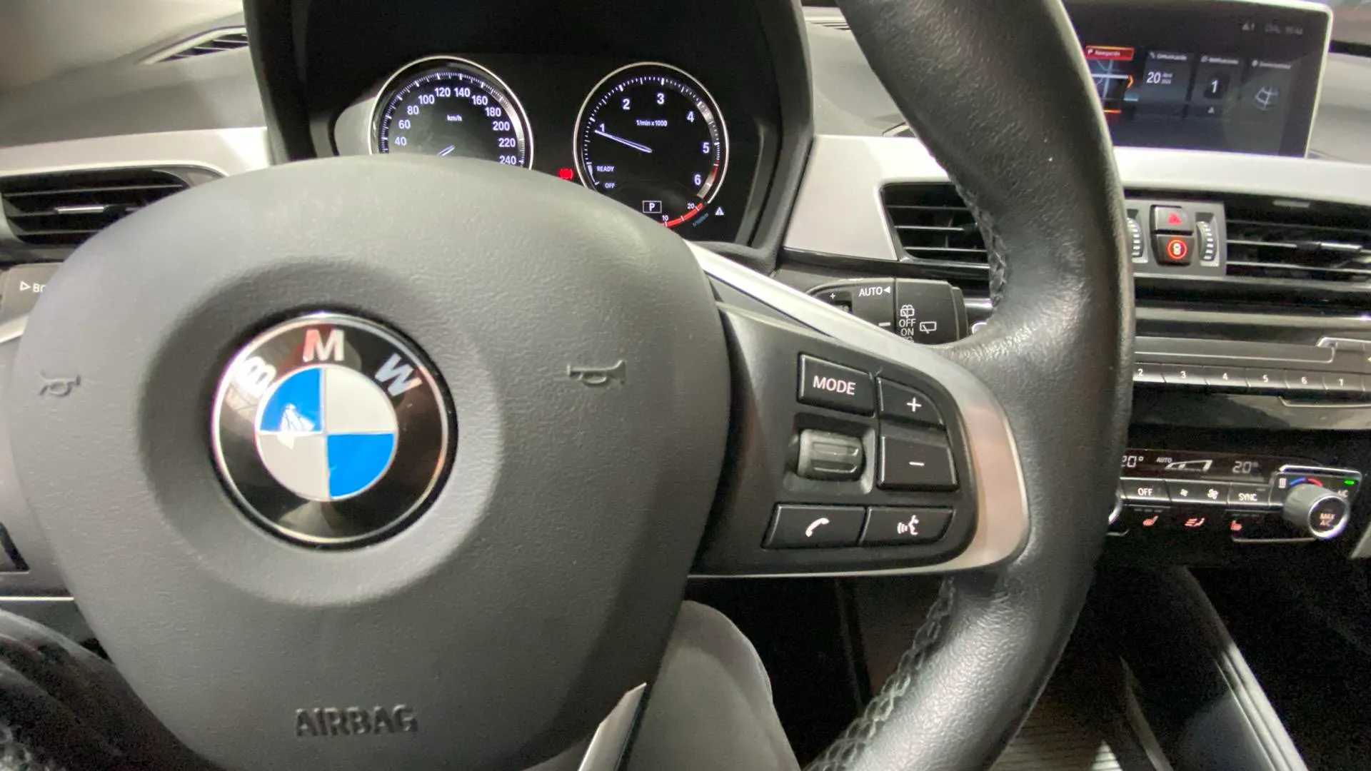 BMW X1 xDrive20dA - foto 27