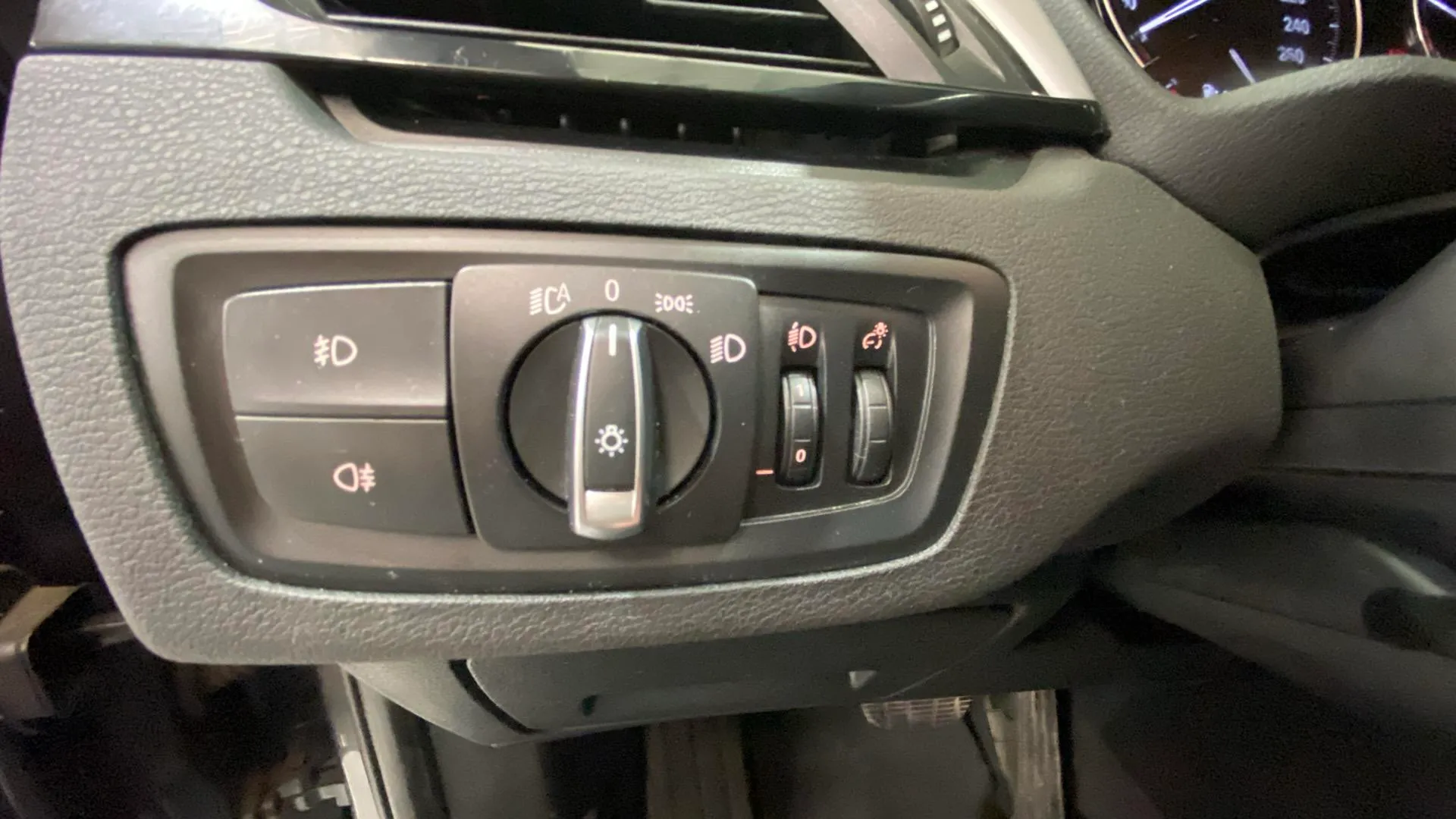 BMW X1 xDrive20dA - foto 21
