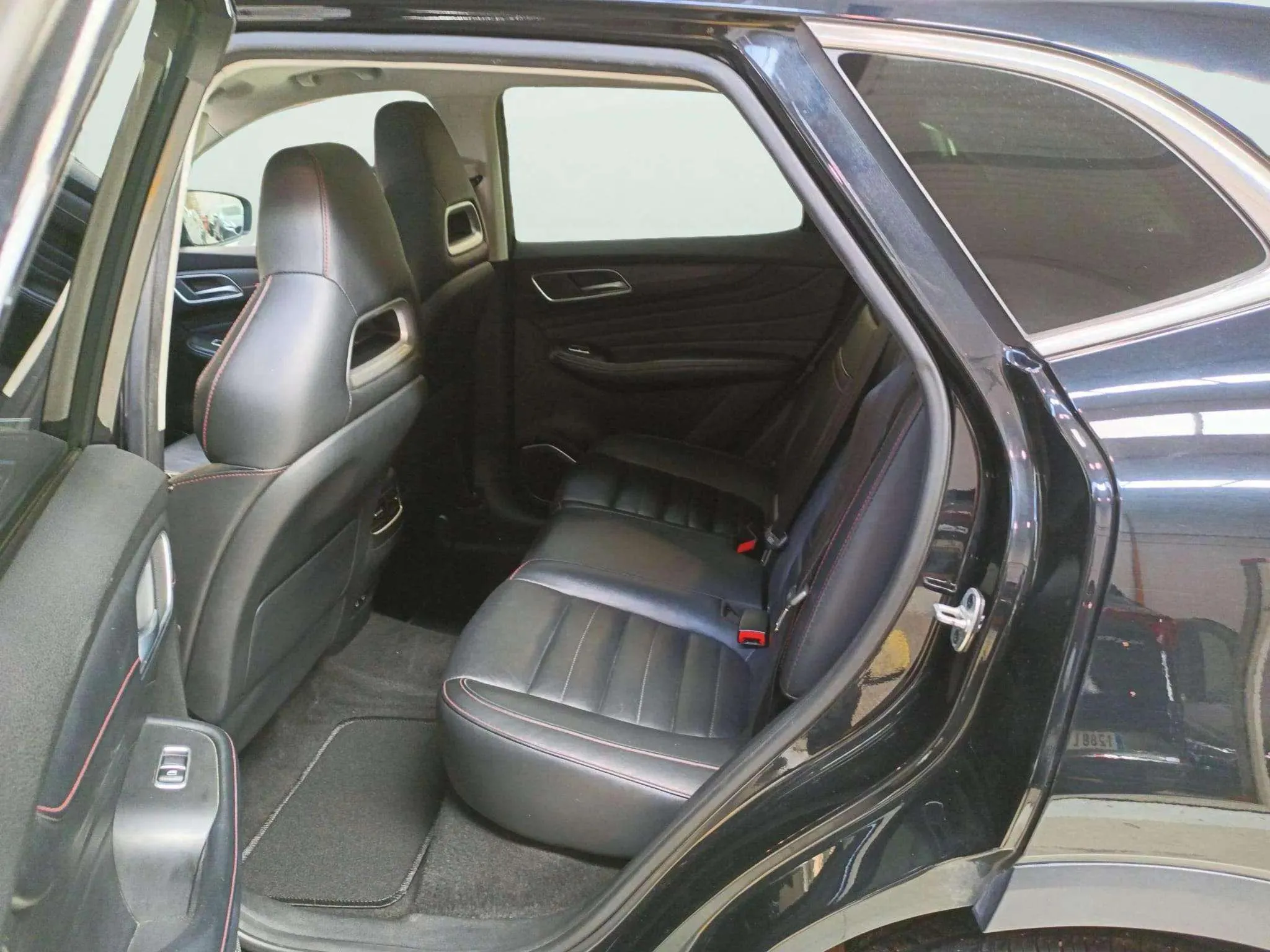 MG HS 1.5 Turbo GDI Luxury DCT - foto 11