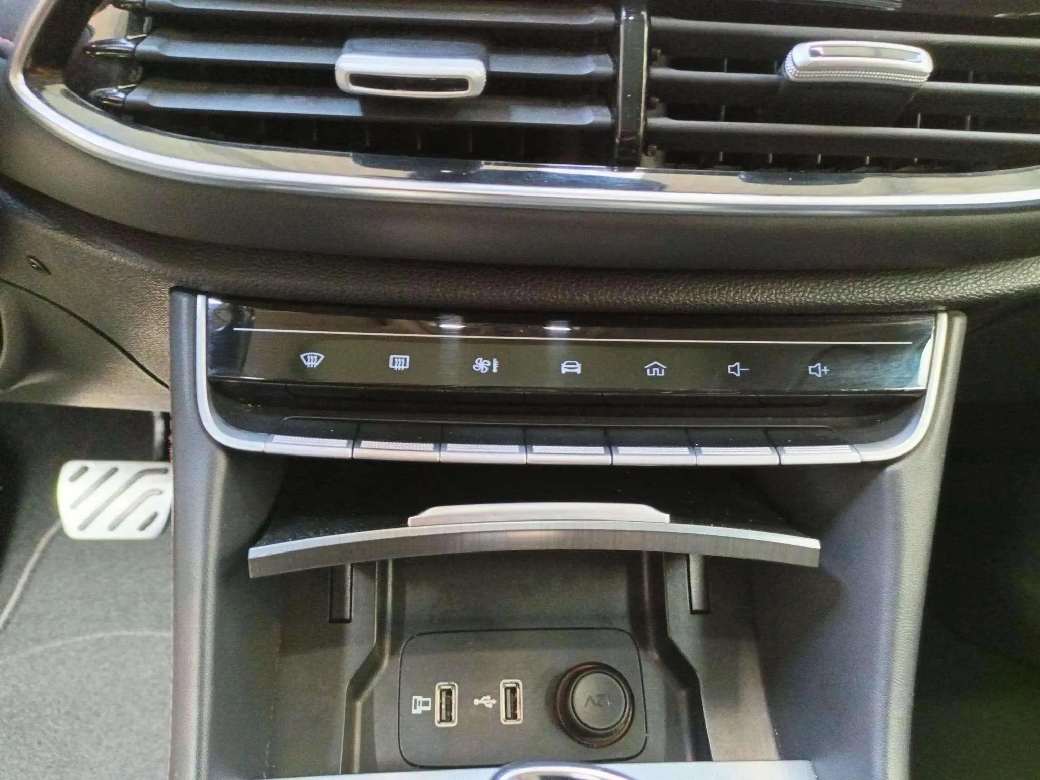 MG HS 1.5 Turbo GDI Luxury DCT - foto 14