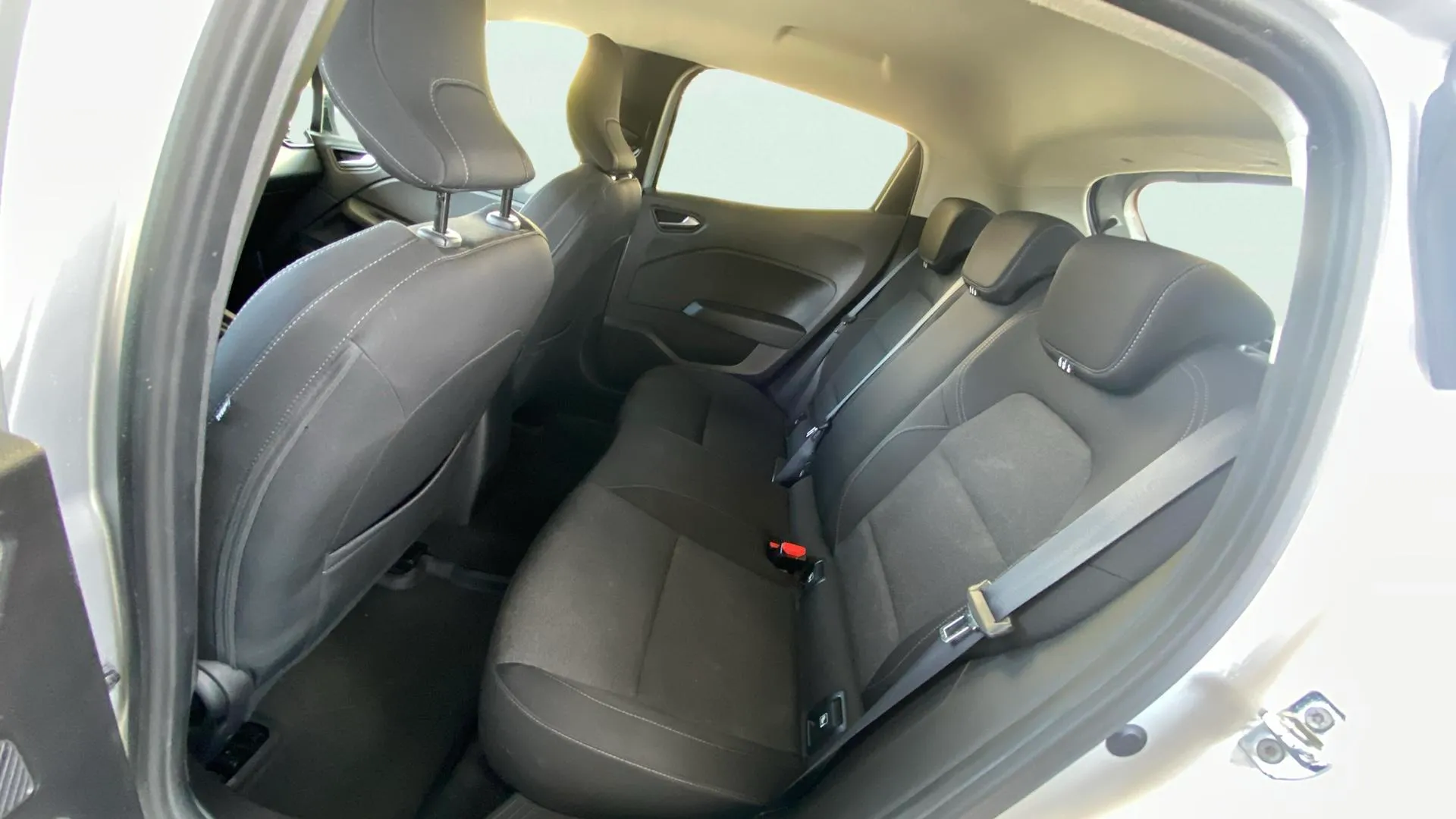 Renault Clio Business TCe - foto 26