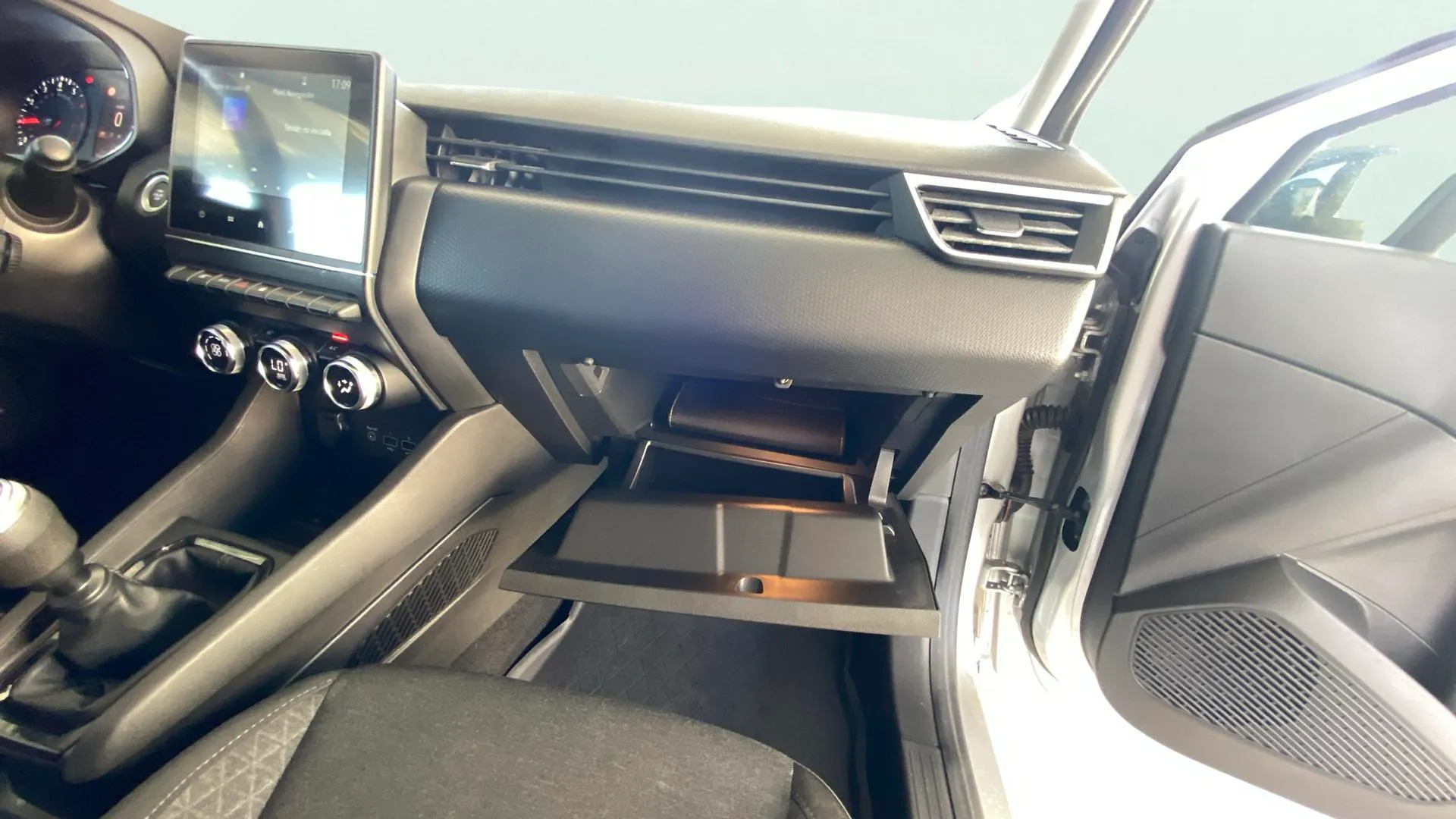 Renault Clio Business TCe - foto 28