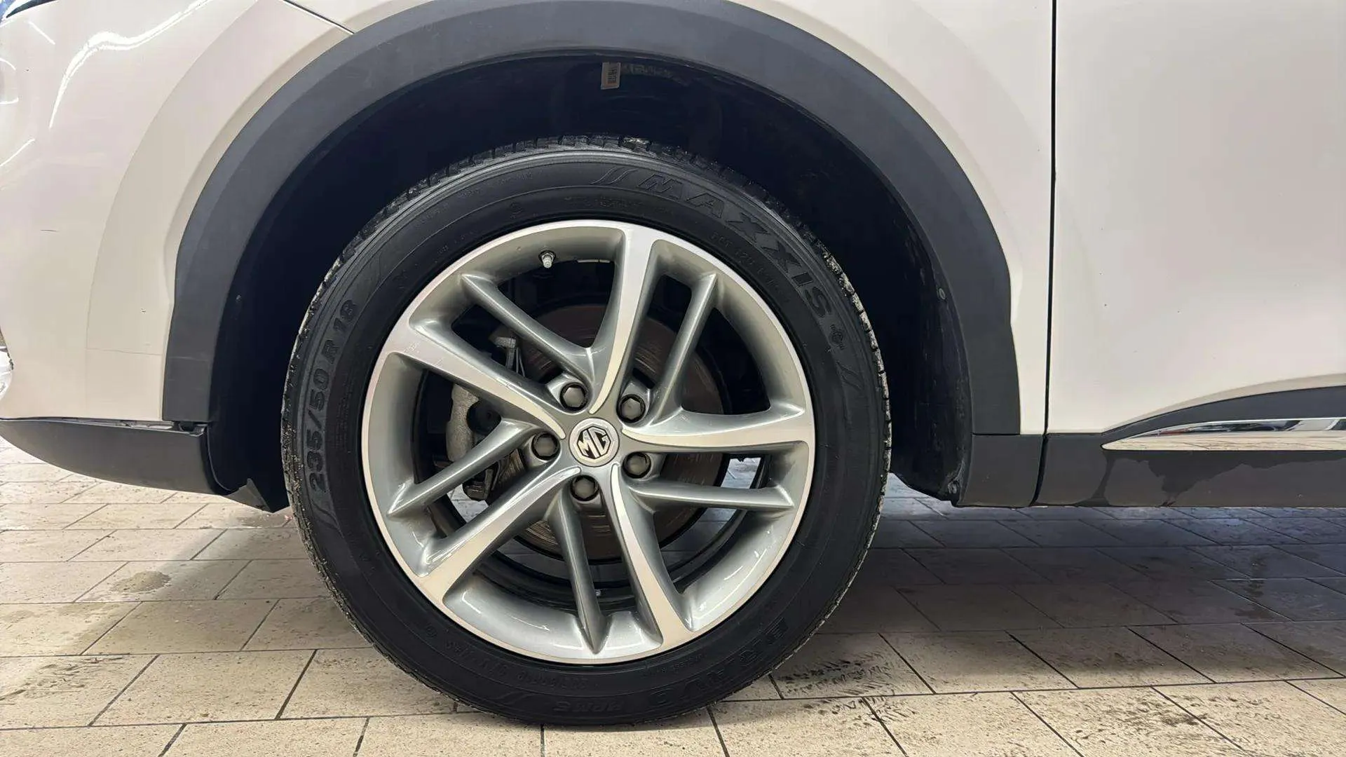 MG HS 1.5 Turbo GDI Luxury DCT - foto 9