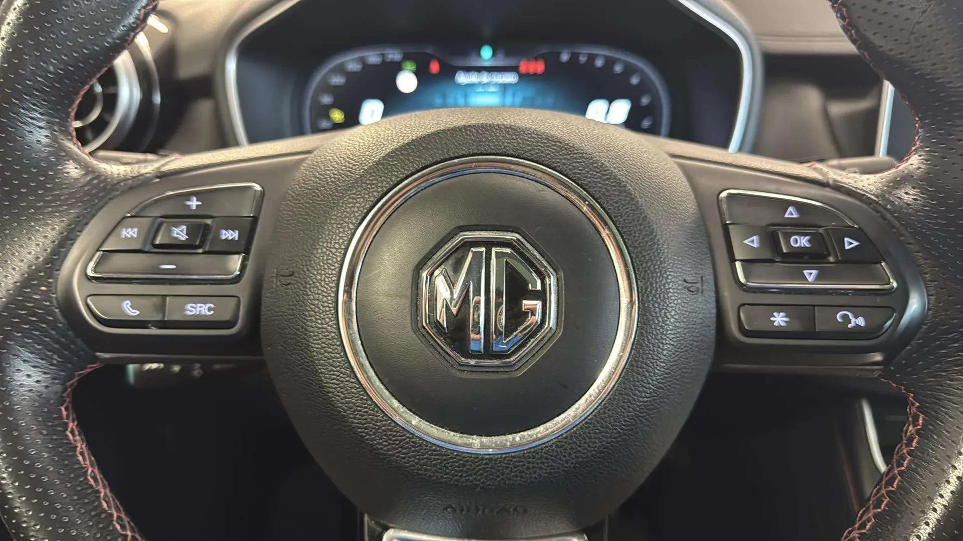 MG HS 1.5 Turbo GDI Luxury DCT - foto 14
