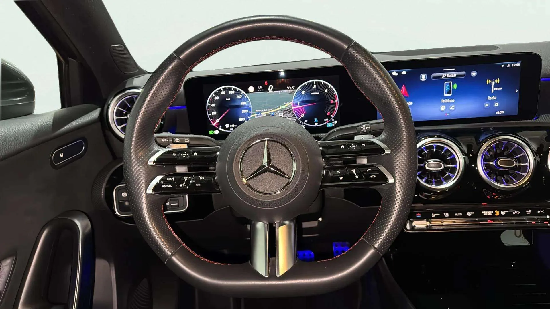 Mercedes-Benz Clase A A 200 d - foto 12