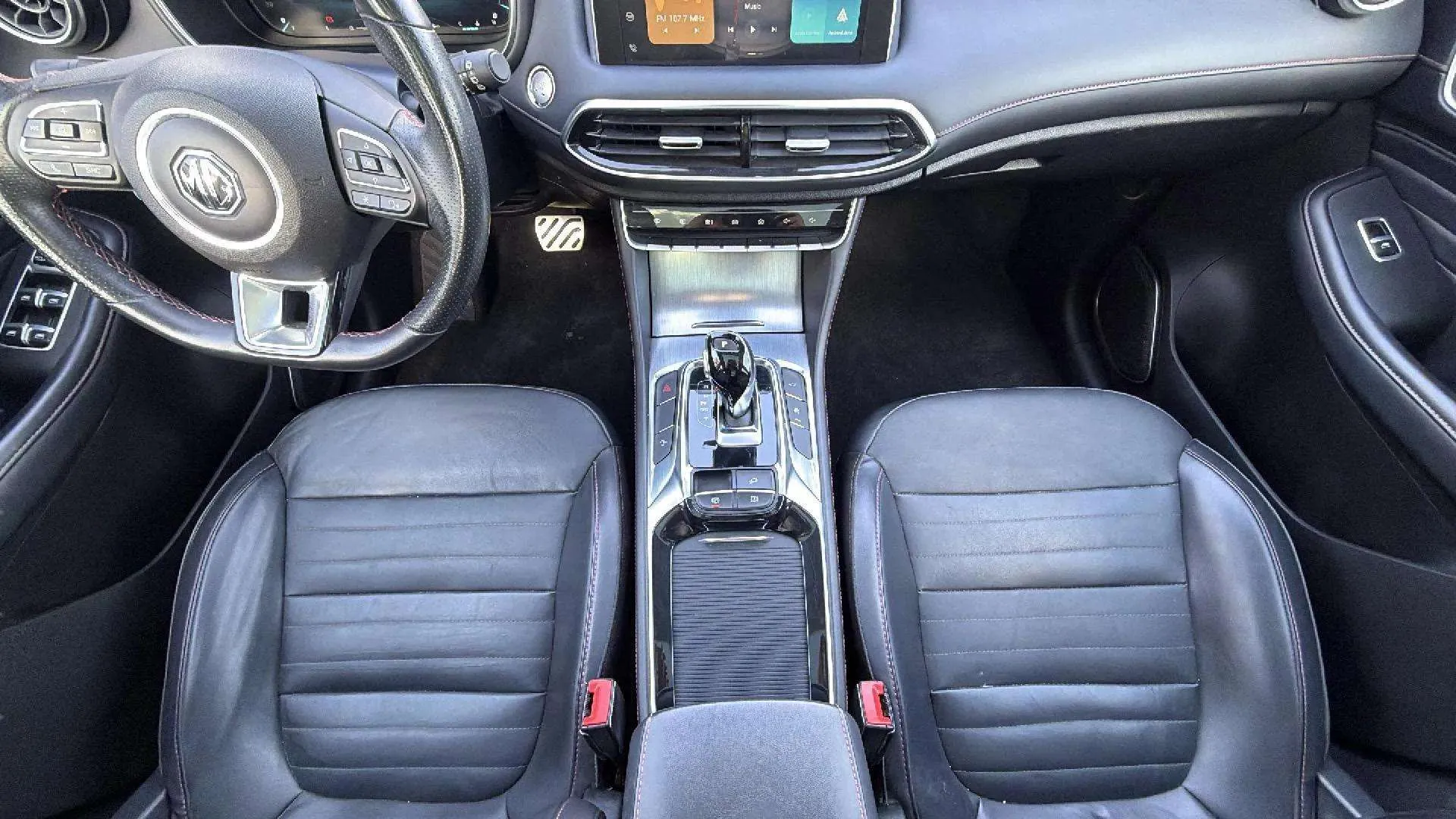 MG HS 1.5 Turbo GDI Luxury DCT - foto 16