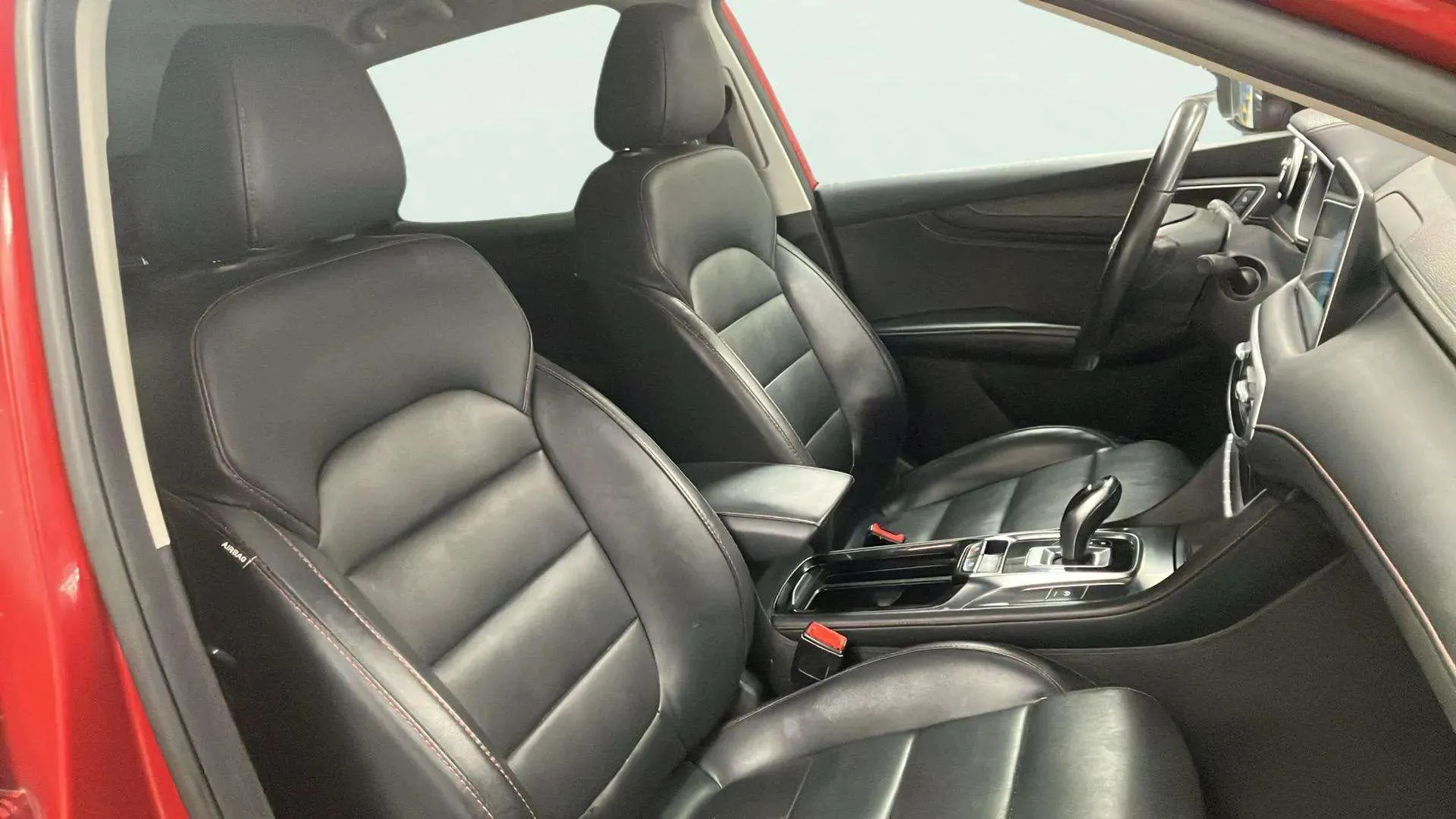 MG HS 1.5 Turbo GDI Comfort DCT - foto 12