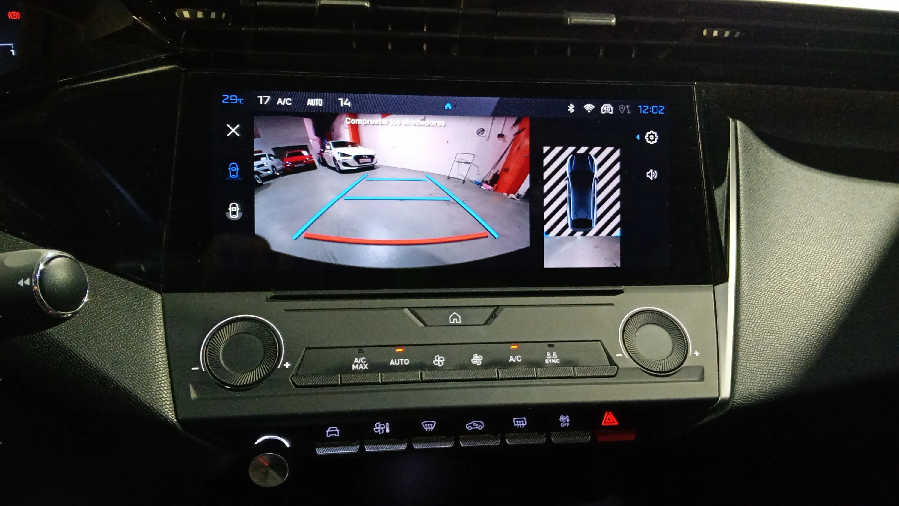 Peugeot 408 Allure Hybrid 136 eDCS6 - foto 13