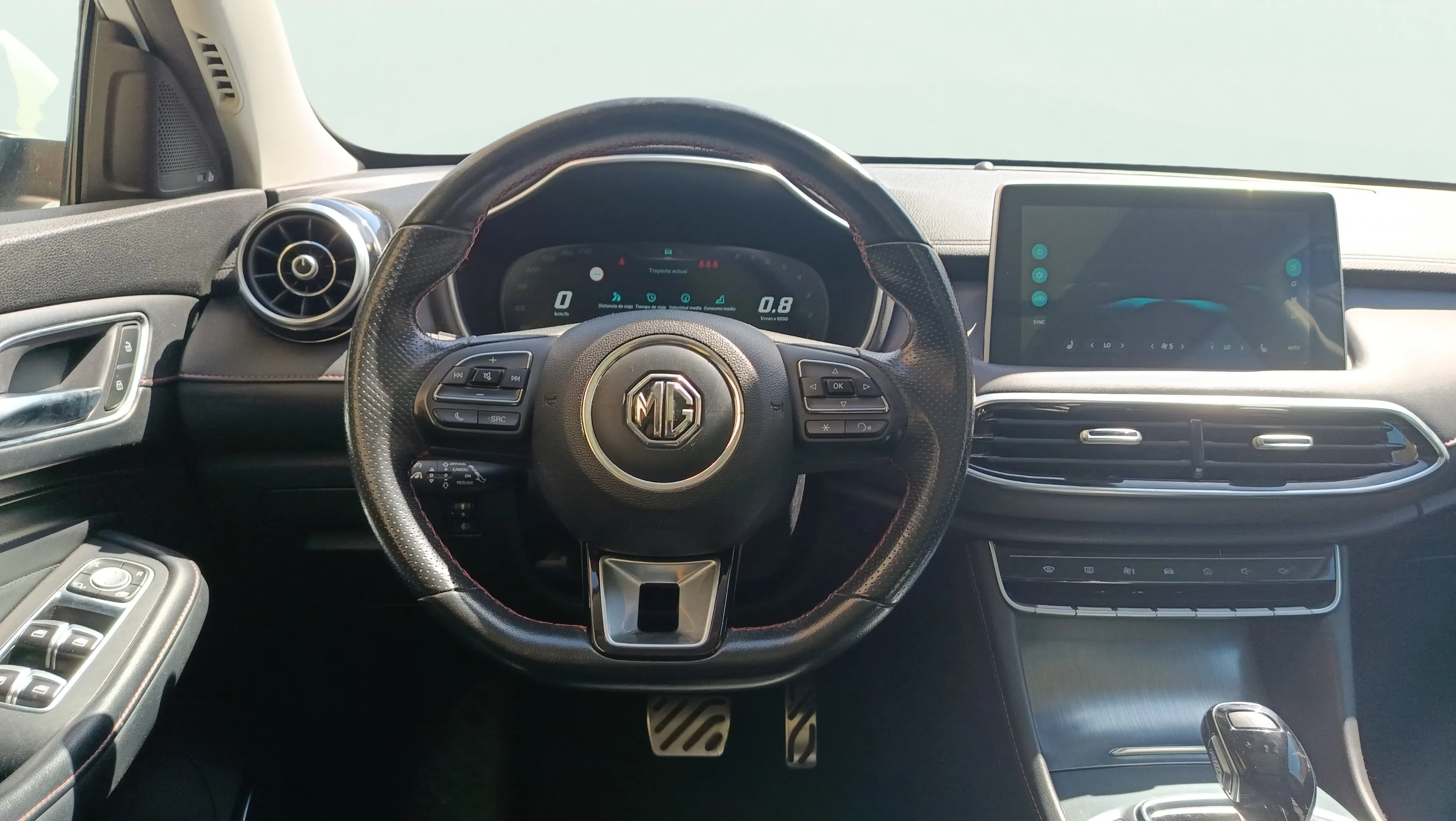 MG HS 1.5 Turbo GDI Luxury DCT - foto 12