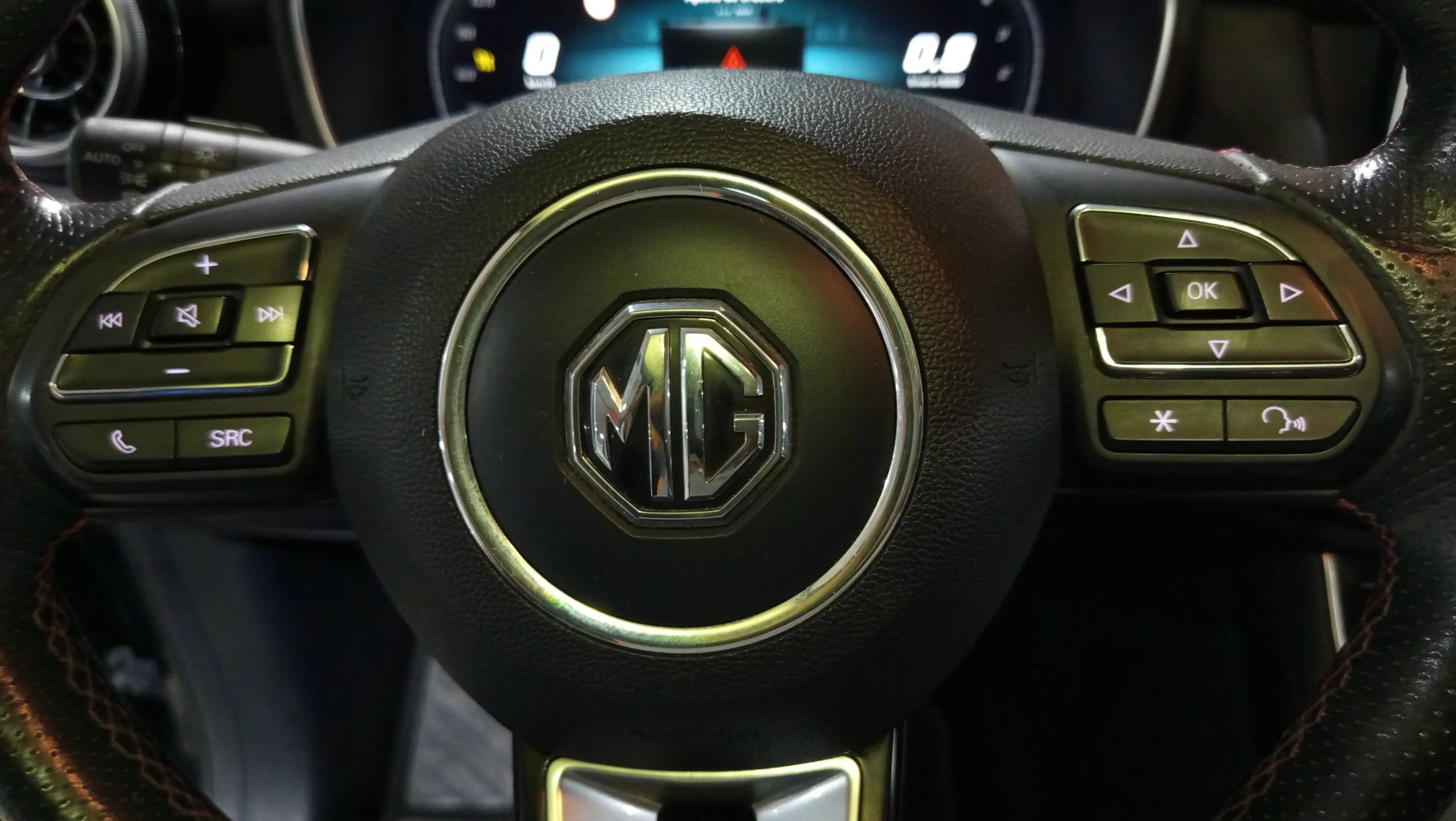 MG HS 1.5 Turbo GDI Luxury DCT - foto 22