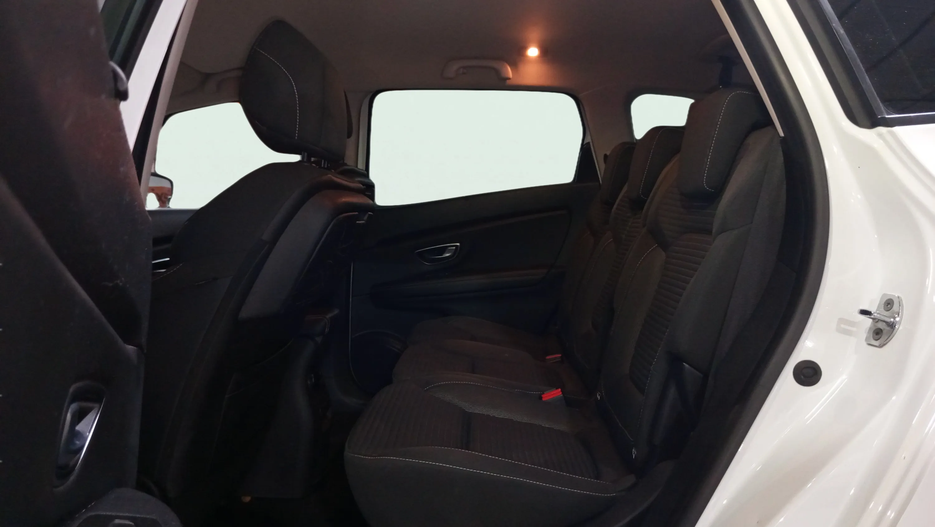 Renault Scénic Zen Blue dCi EDC - foto 18