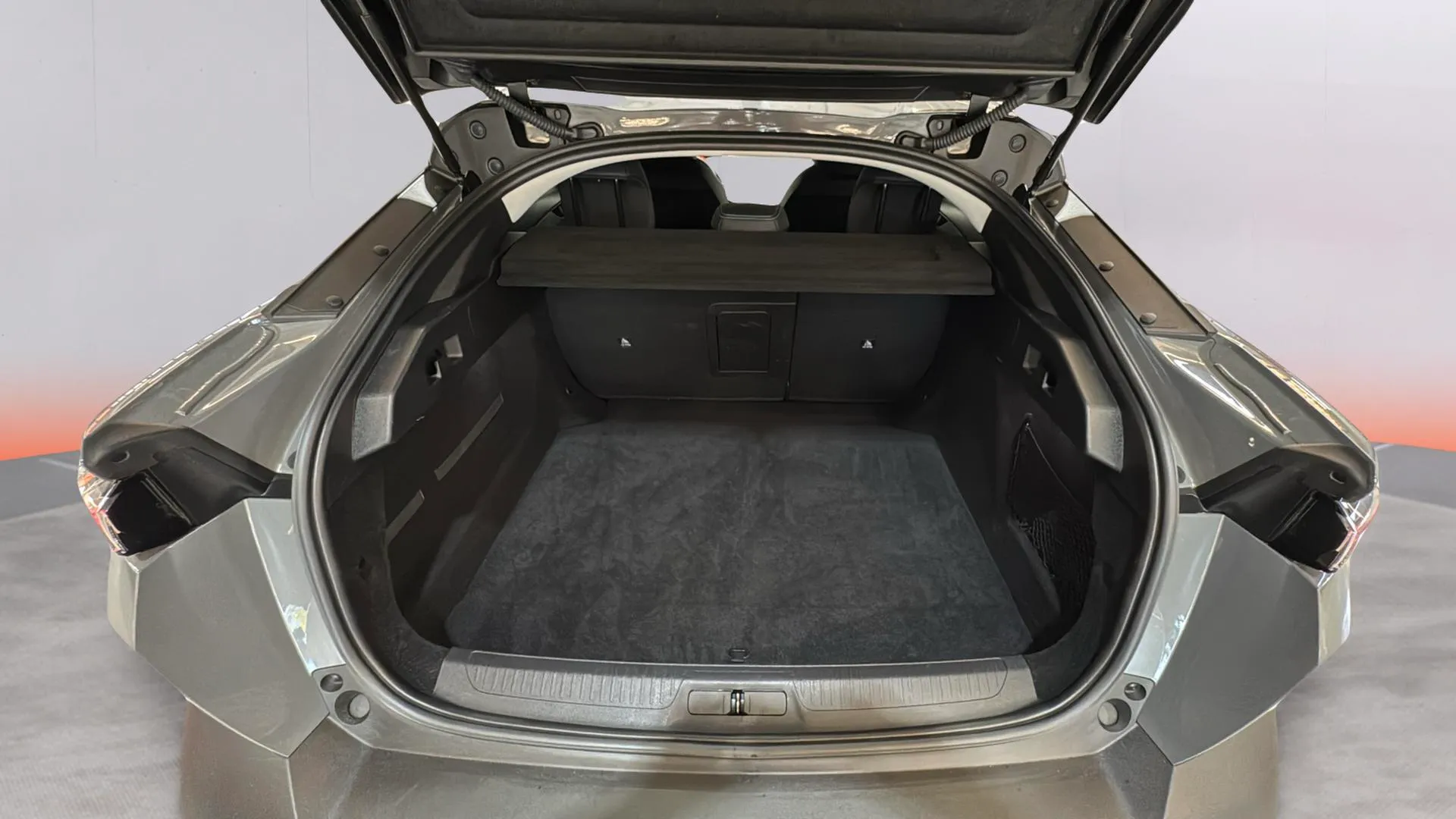 Peugeot 408 Allure Hybrid 136 eDCS6 - foto 29